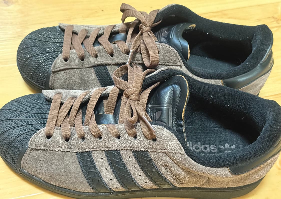 아디다스 슈퍼스타 2 브라운 코어 블랙 260사이즈 판매합니다 상품이미지2