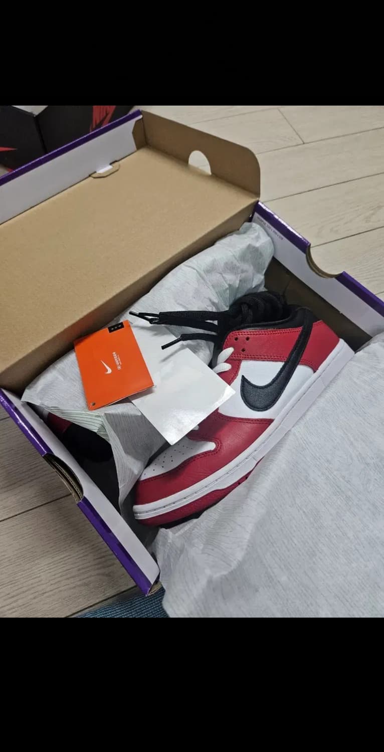 직거래시(13만)나이키 SB 덩크 로우 시카고 260mm 상품이미지6