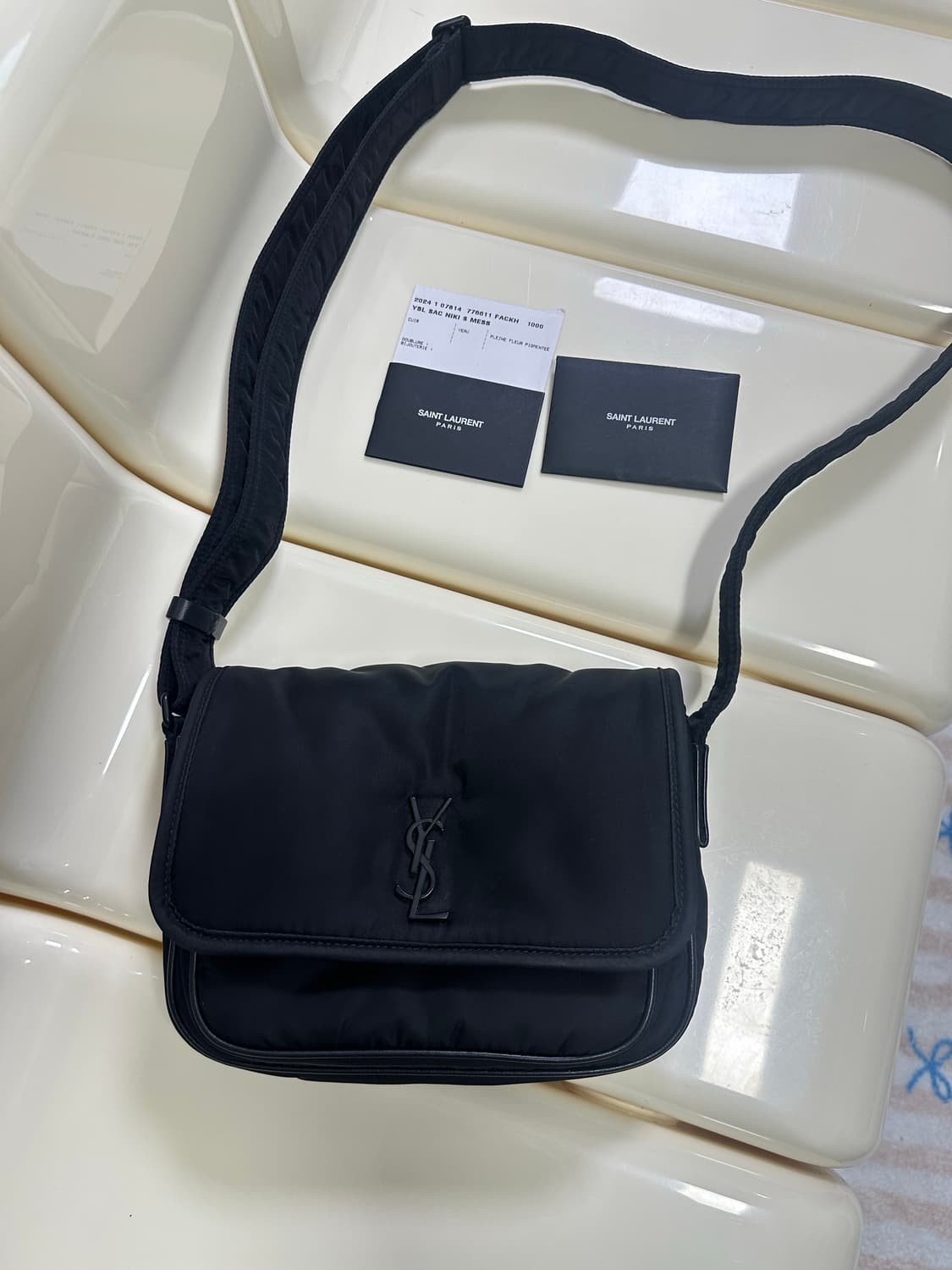 [SA 정품] 생로랑 니키백 메신저 블랙 스몰 상품이미지9