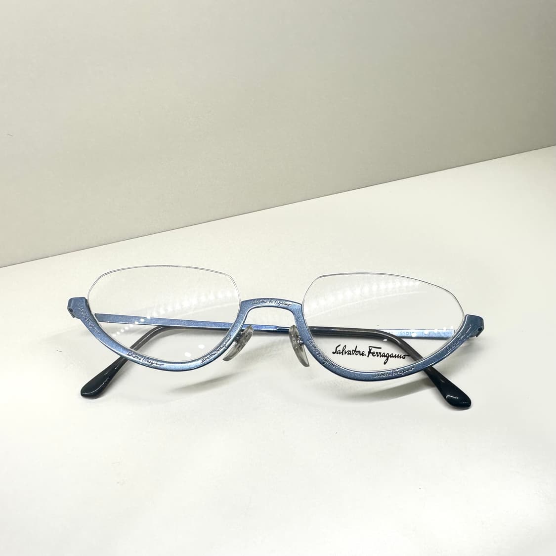 페라가모 반무테 안경 상품이미지3