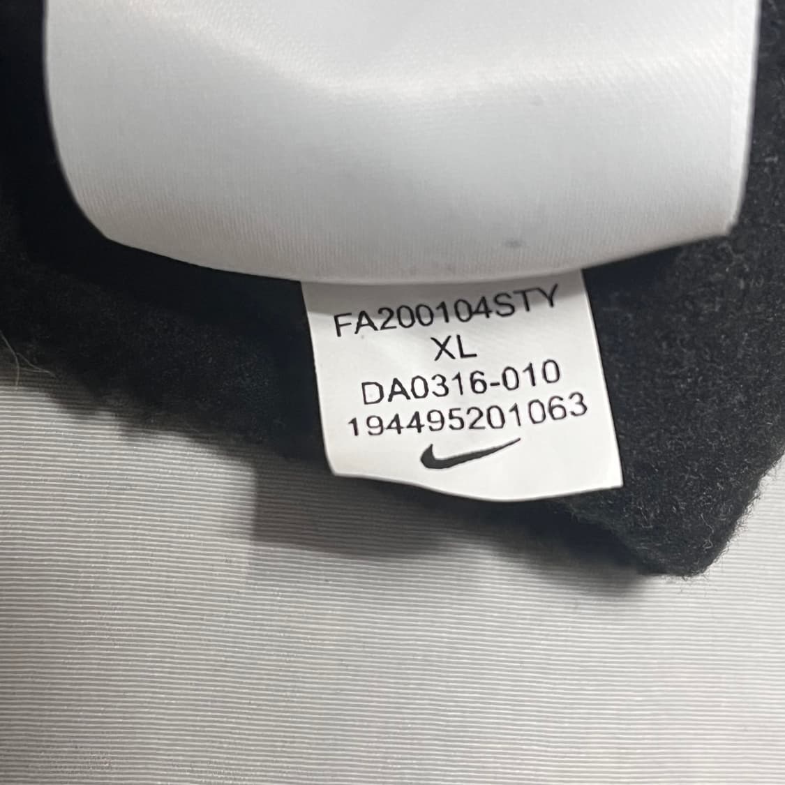 나이키 스우시 nrg 블랙 후드티 상품이미지5