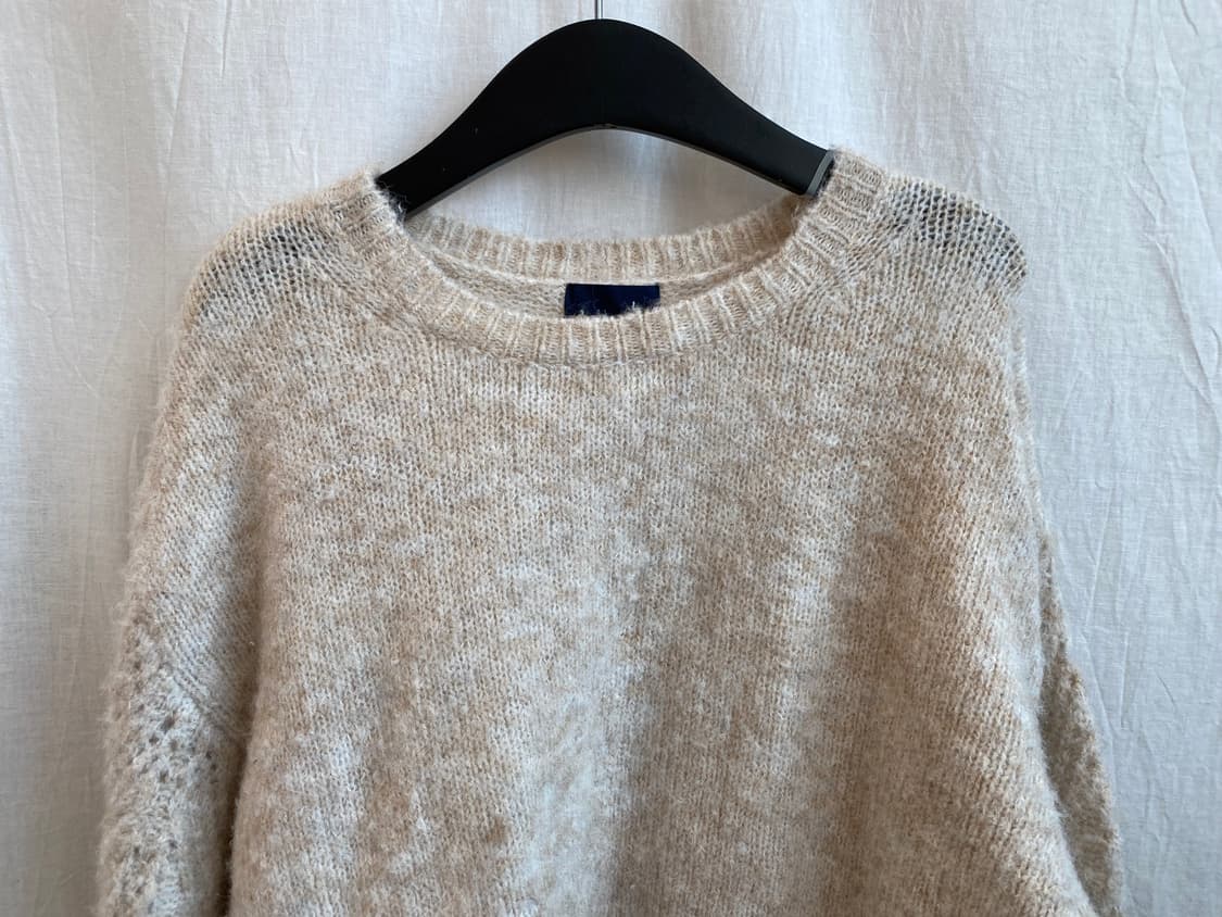 라이트베이지 울혼방 니트(L) 상품이미지4