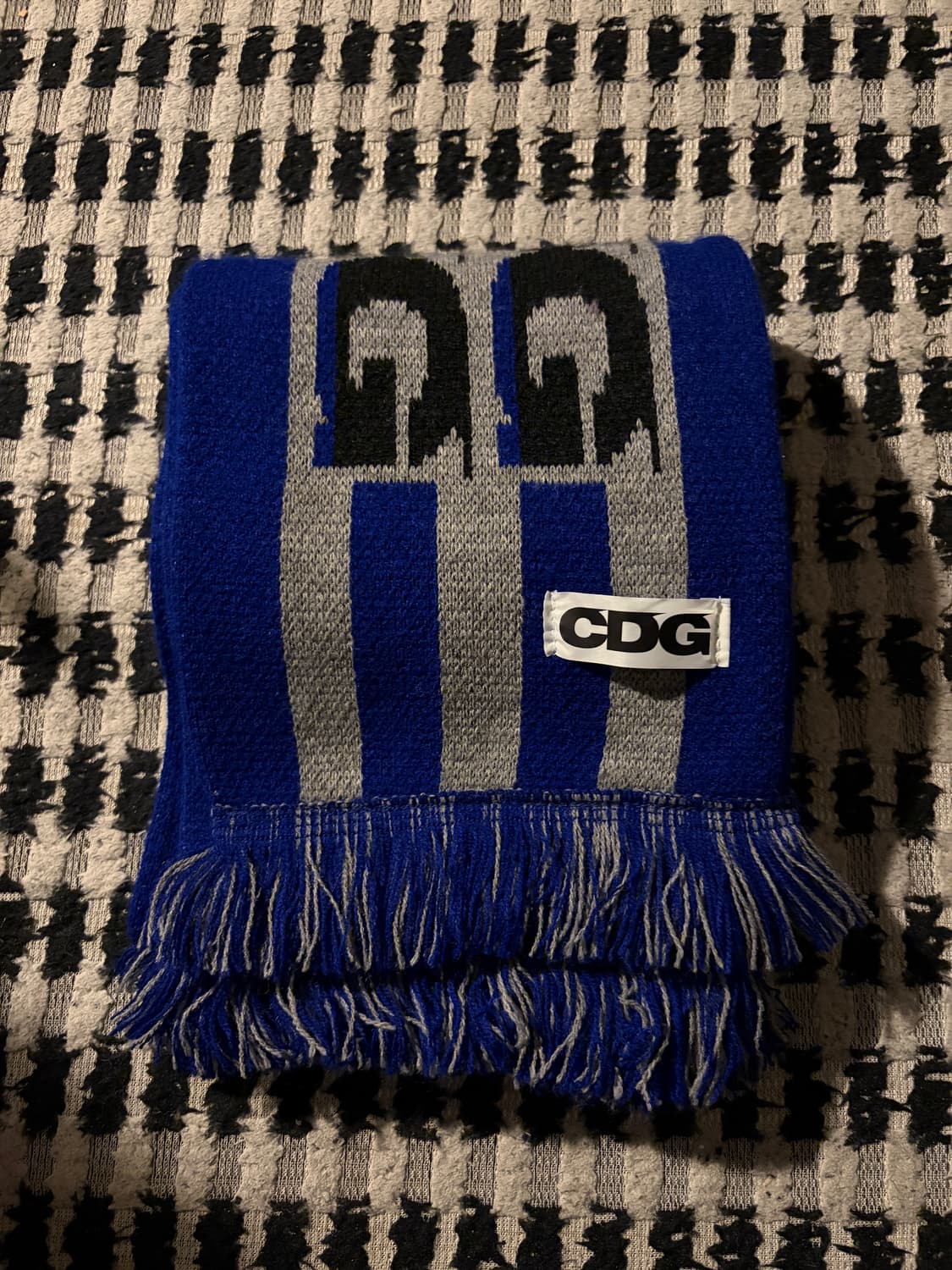 꼼데 그레이 블루 머플러 상품이미지1