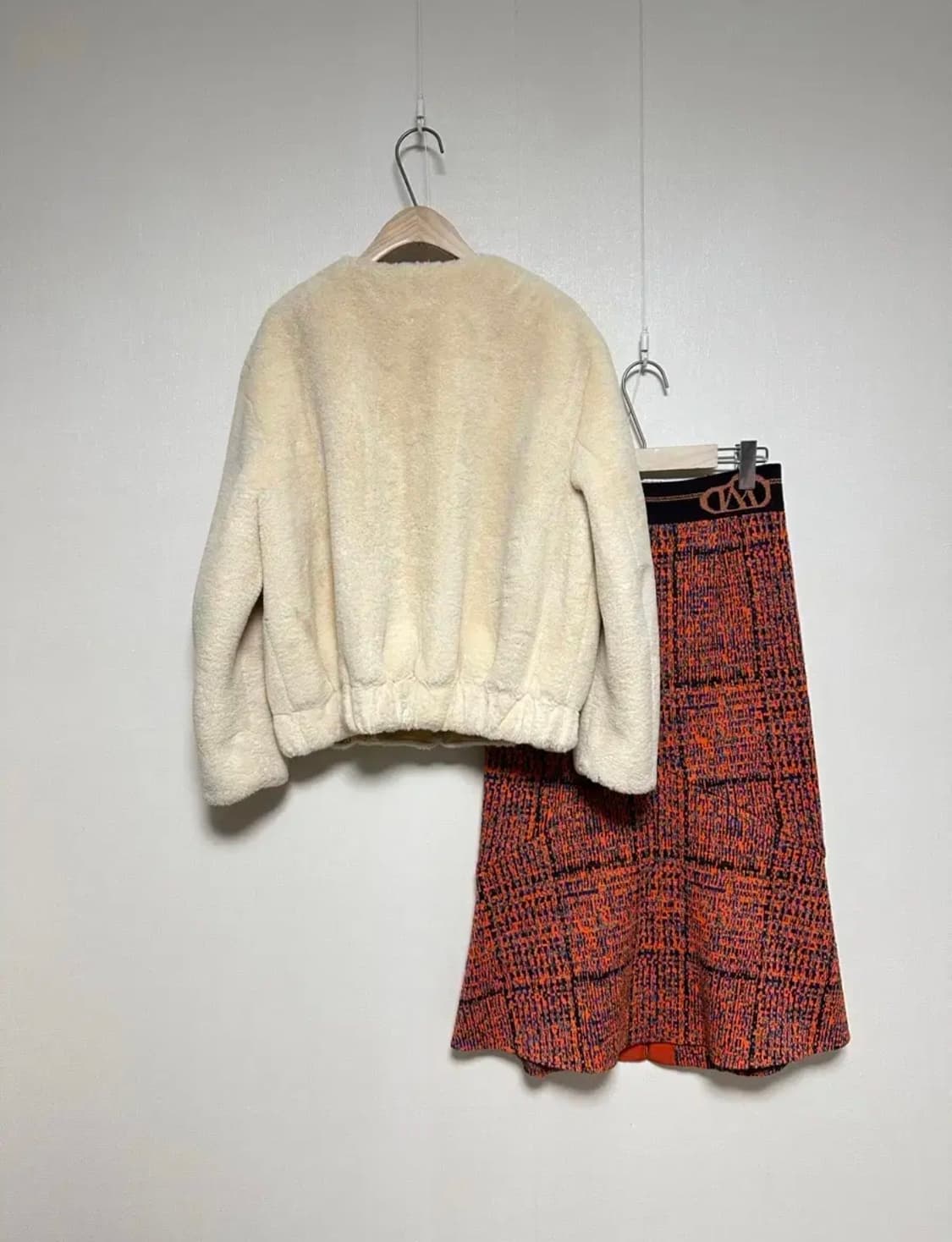 산드로 양가죽배색 에코퍼자켓 상품이미지2