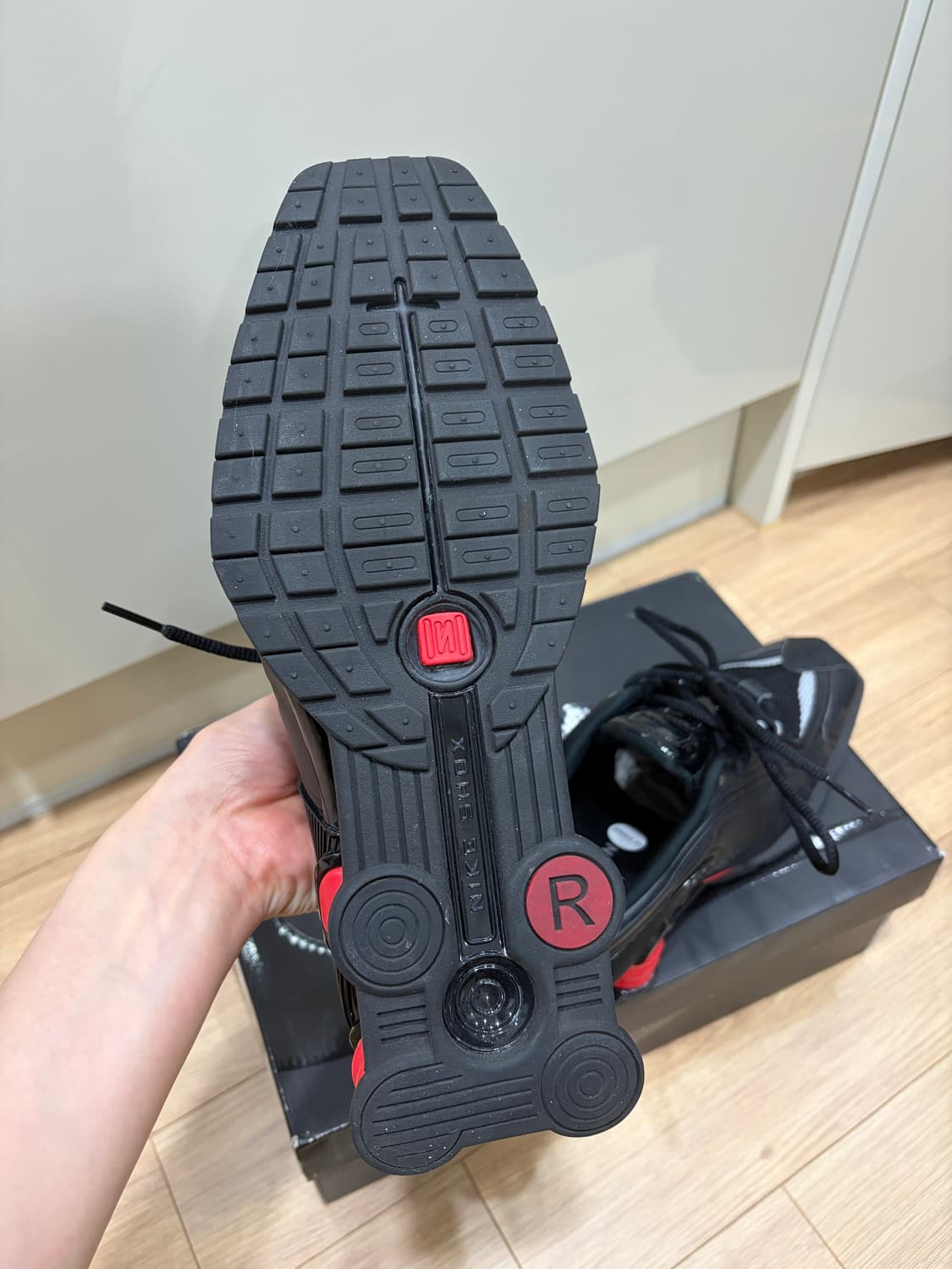 마틴로즈 나이키 샥스 250  상품이미지4