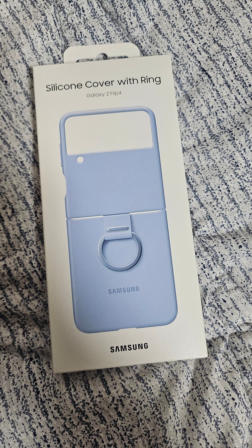 (미개봉,새상품, 실사있음!!) 갤럭시 z플립4 실리콘 커버 윗 링 블루 상품이미지3
