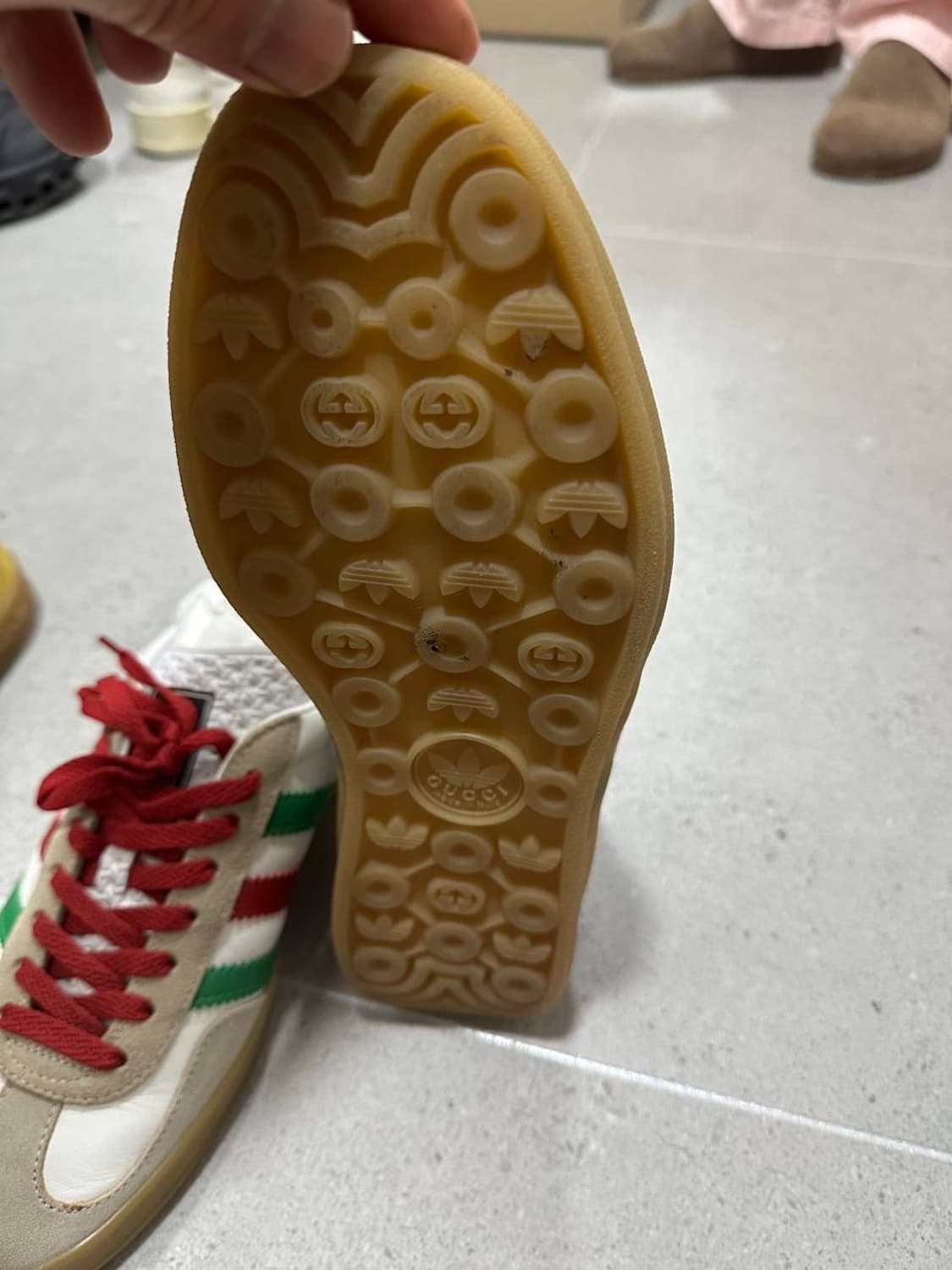 아디다스 X 구찌 가젤 스니커즈 255 상품이미지2