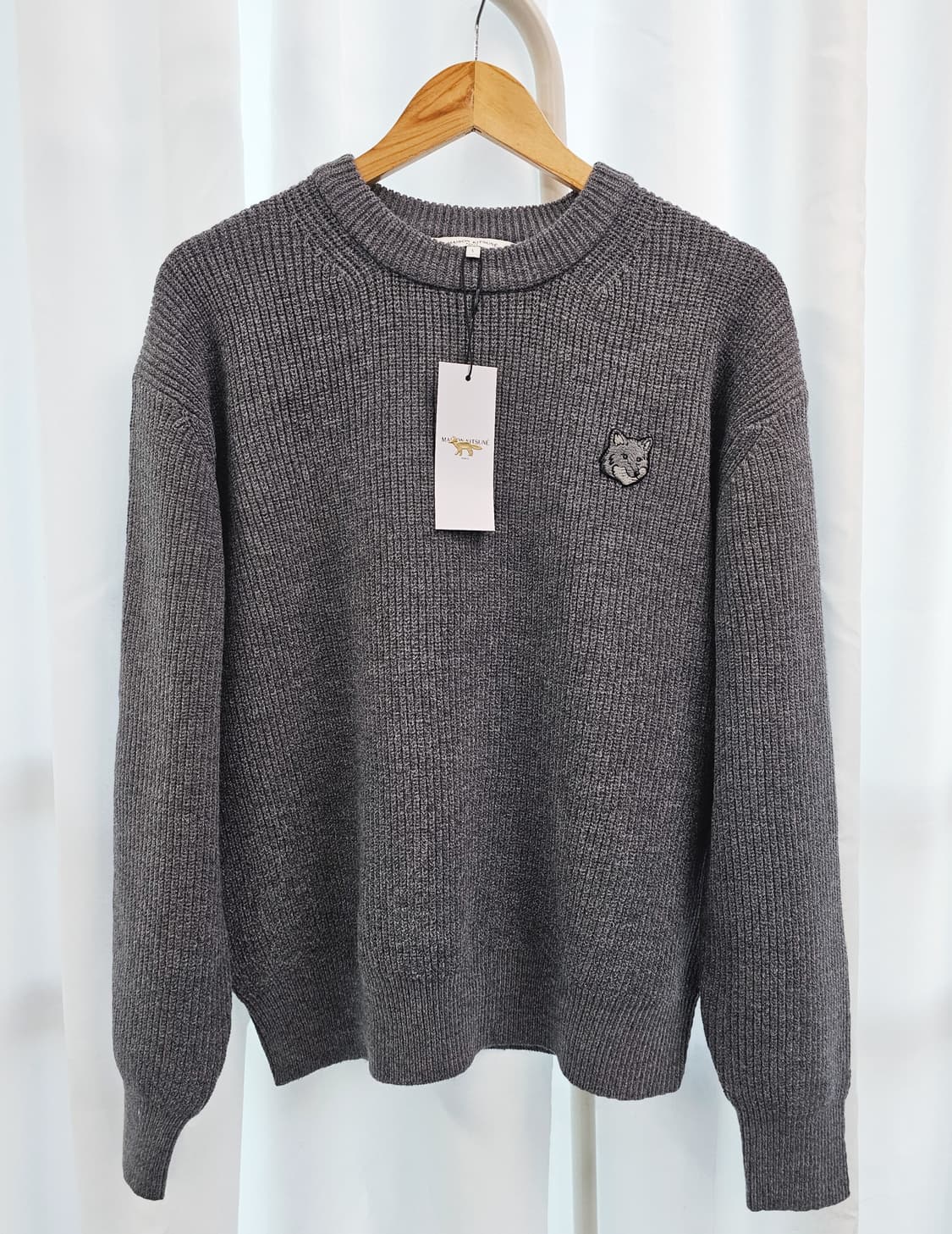 ((새상품)) 메종키츠네 퍽스 패치 스웨터 상품이미지6