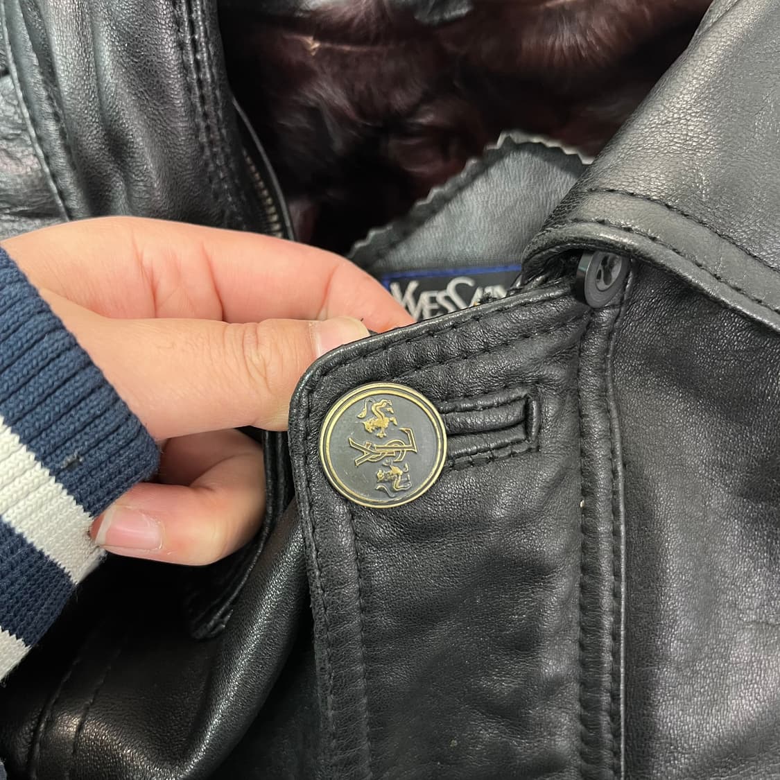 100 입생로랑 투웨이 퍼카라 램스킨 가죽 자켓 상품이미지5