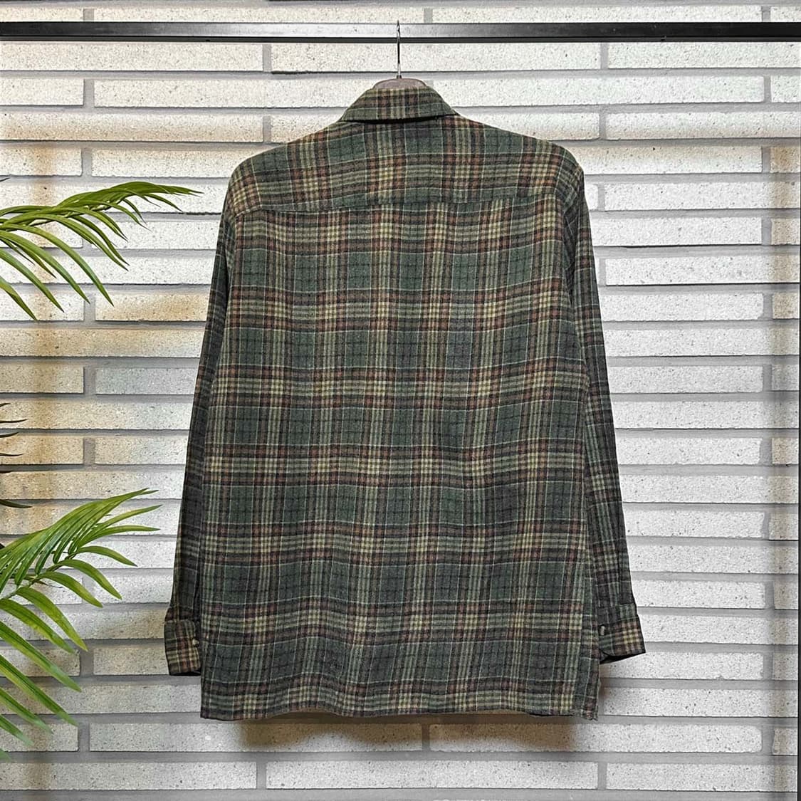 USA VINTAGE 긴팔 셔츠 체크 패턴 투포켓 디테일 카키 상품이미지3