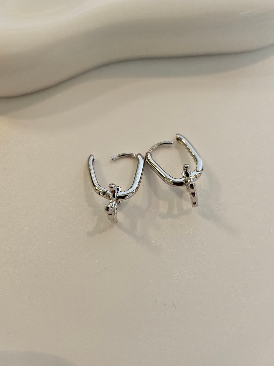 셀린느 트리오페 사각 원터치 귀걸이 은장 상품이미지6