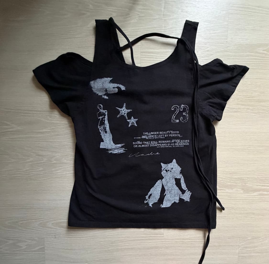 NACHE  오프숄더 반팔 BARE PRINTED T-SHIRT 상품이미지2