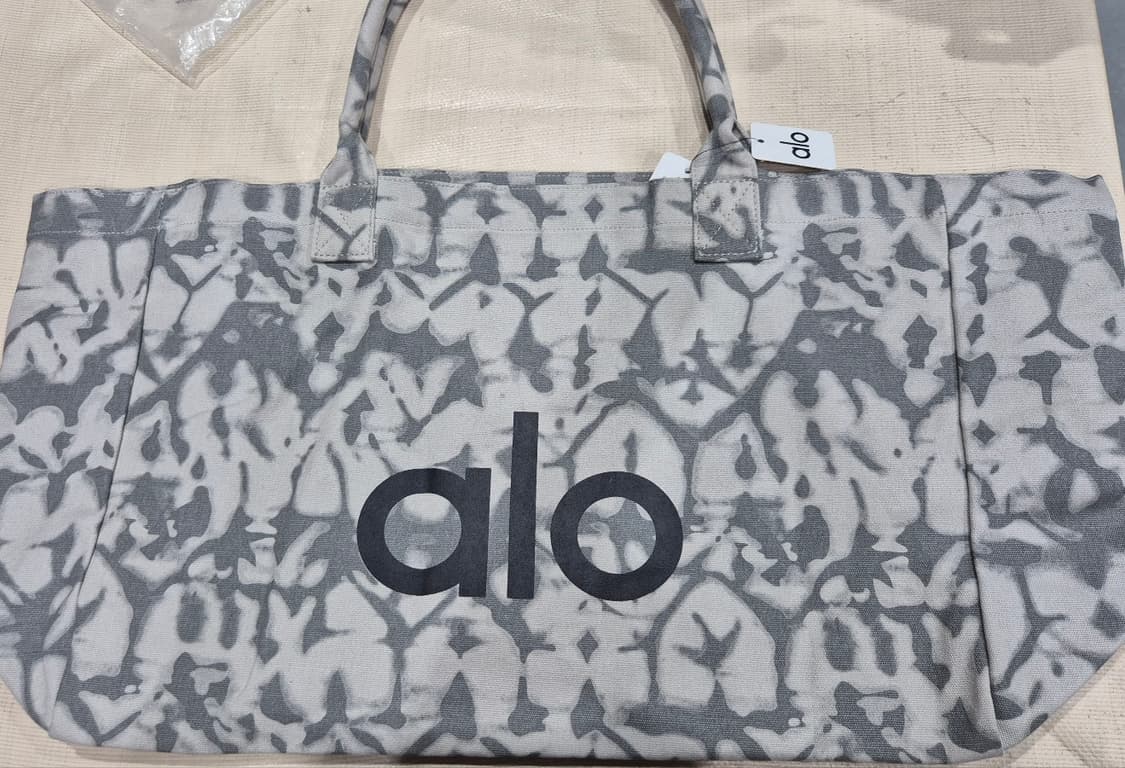 Alo 알로 타이 다이 토트백 상품이미지1