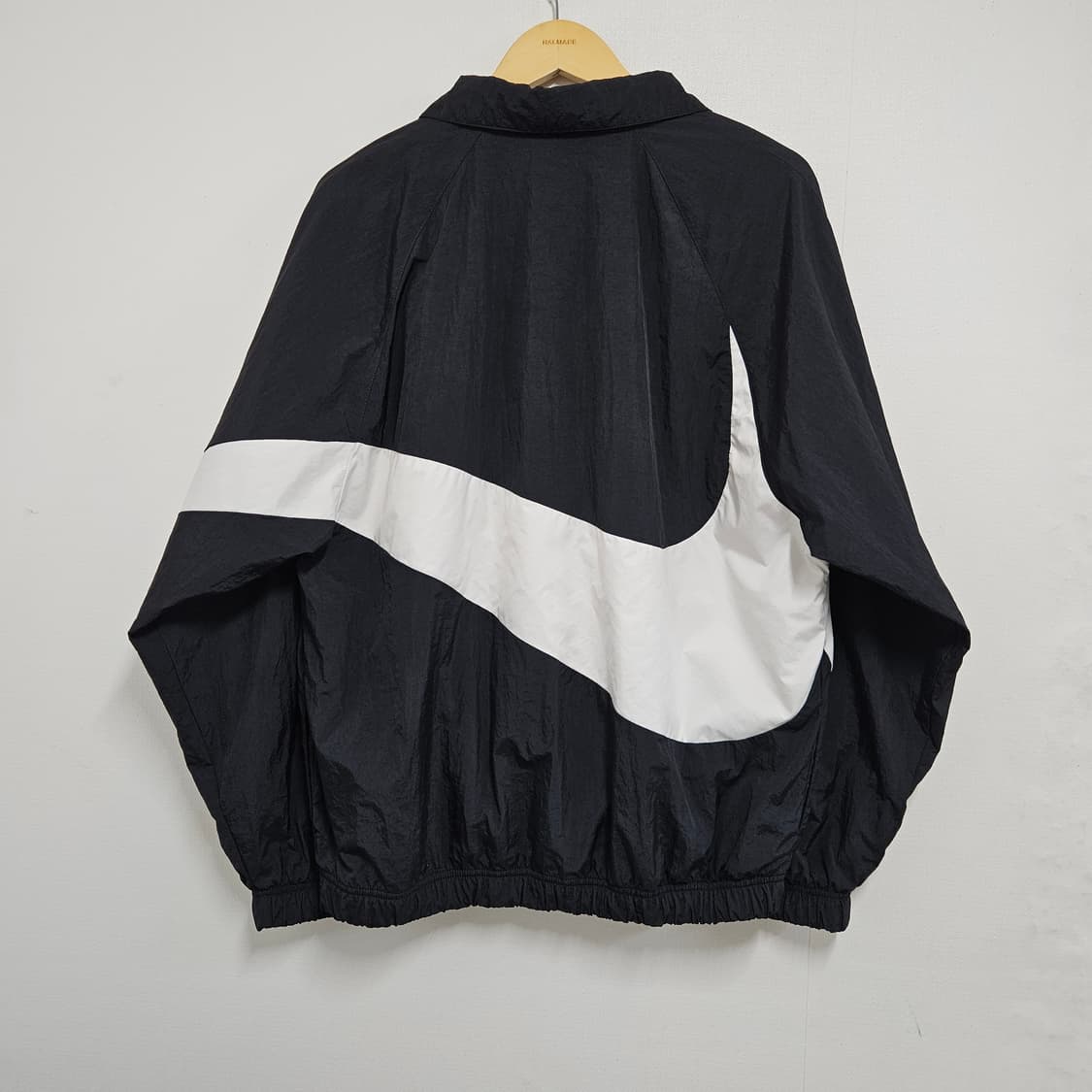 M 나이키 빅스우시 바람막이 검흰 범고래 상품이미지2