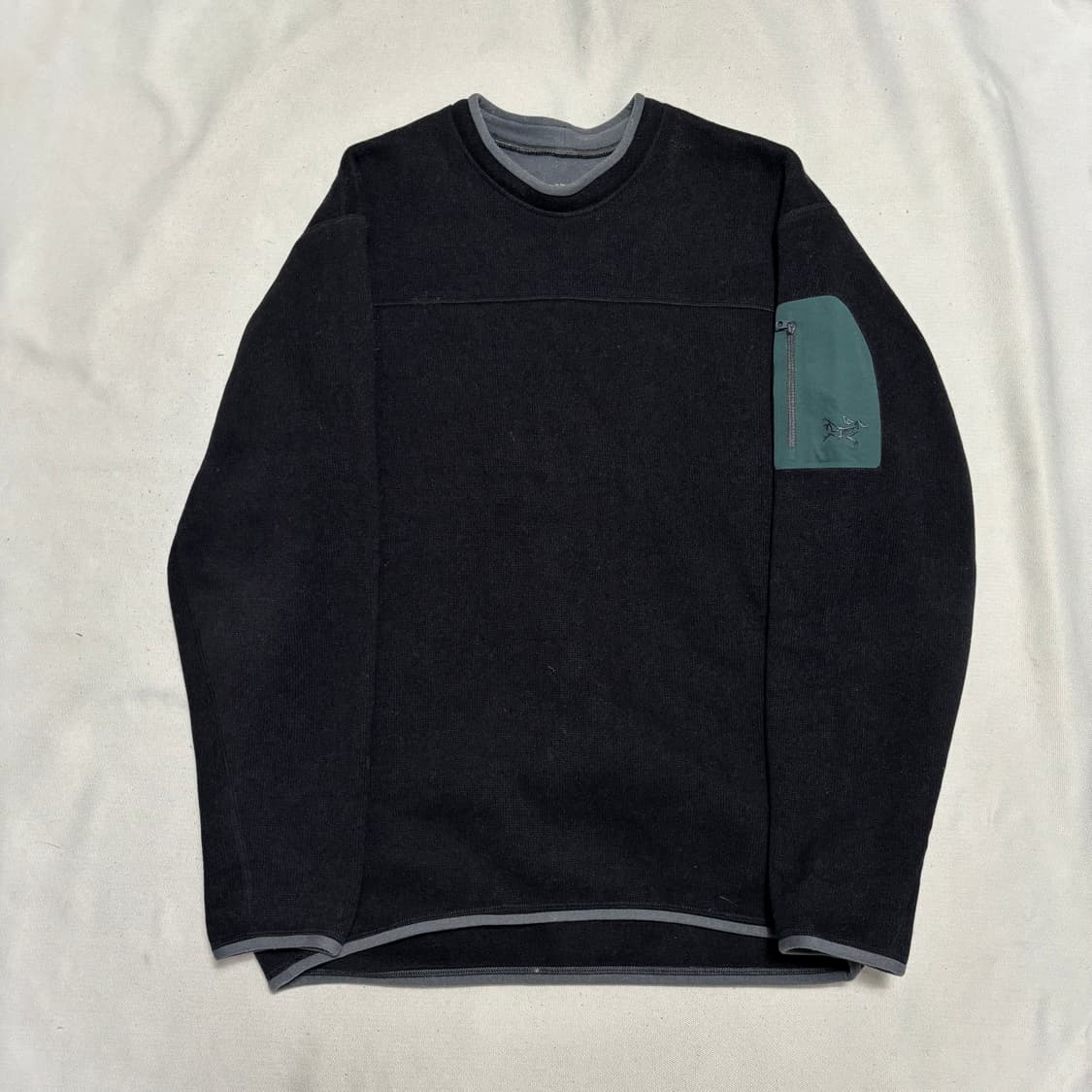 43 아크테릭스 캐나다 폴라텍 맨투맨 상품이미지2