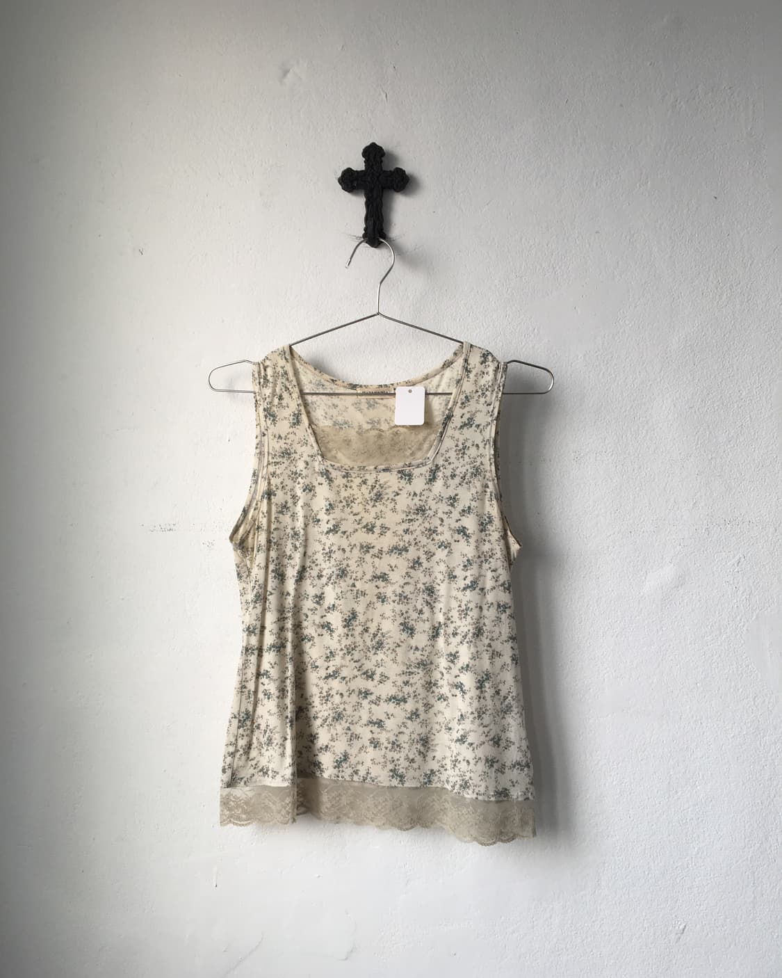 Lace point sleeveless 상품이미지2