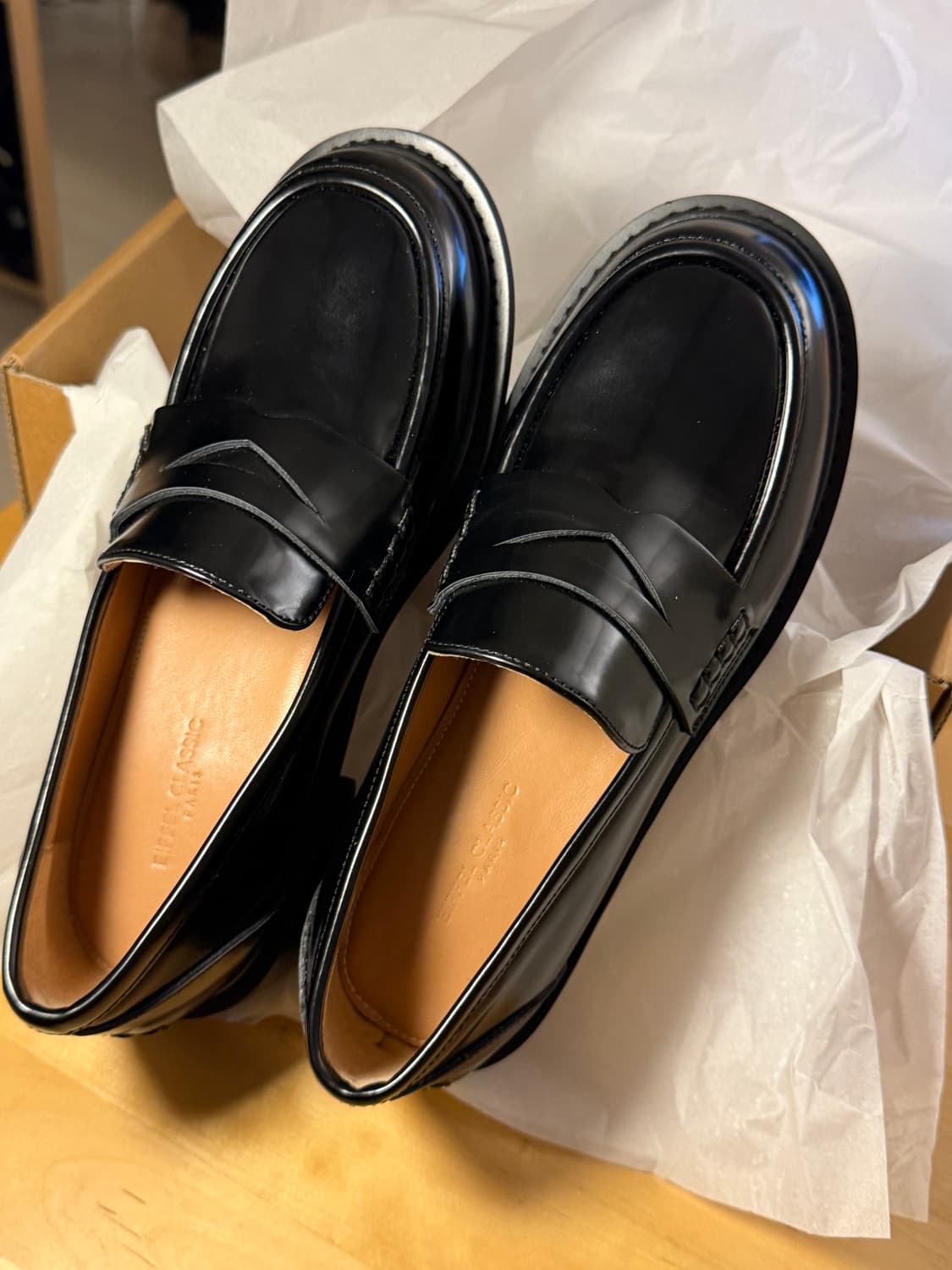 고윤정 착화 에펠클래식 로퍼 230 상품이미지2