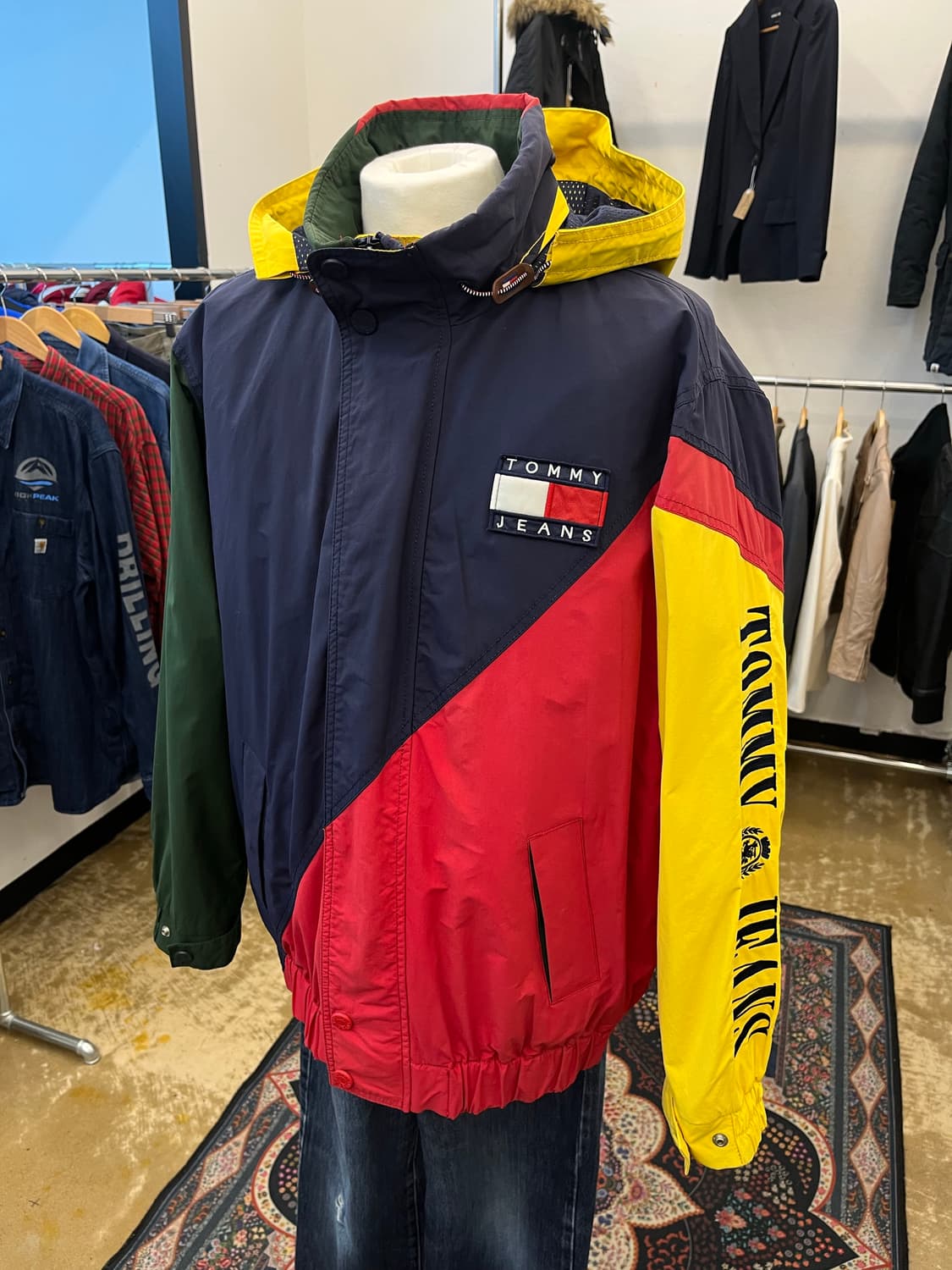 90s 타미 진스 나일론 바람막이 자켓 상품이미지1