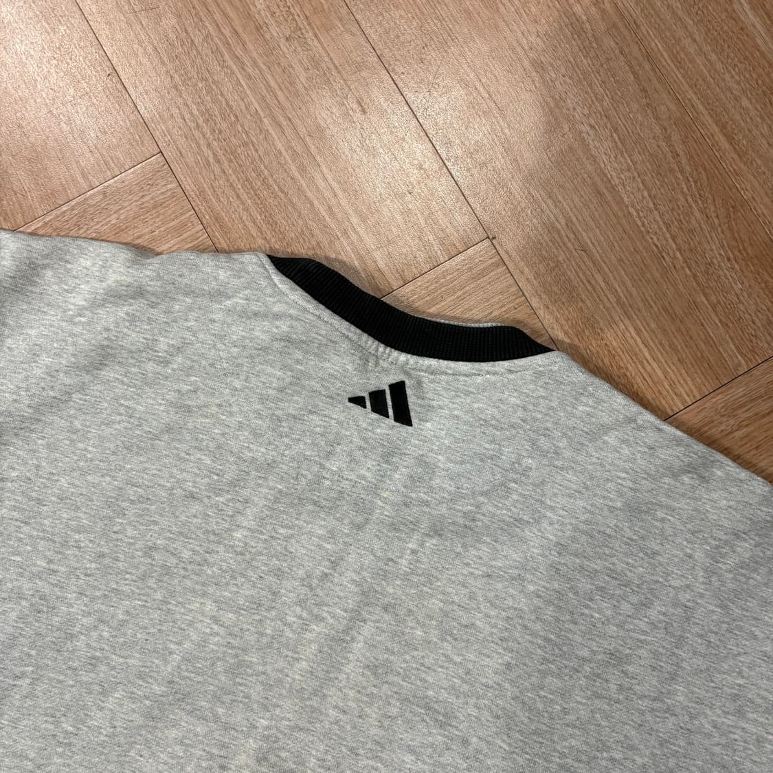 그레이 & 블랙 빈티지 아디다스 스웻셔츠 상품이미지6