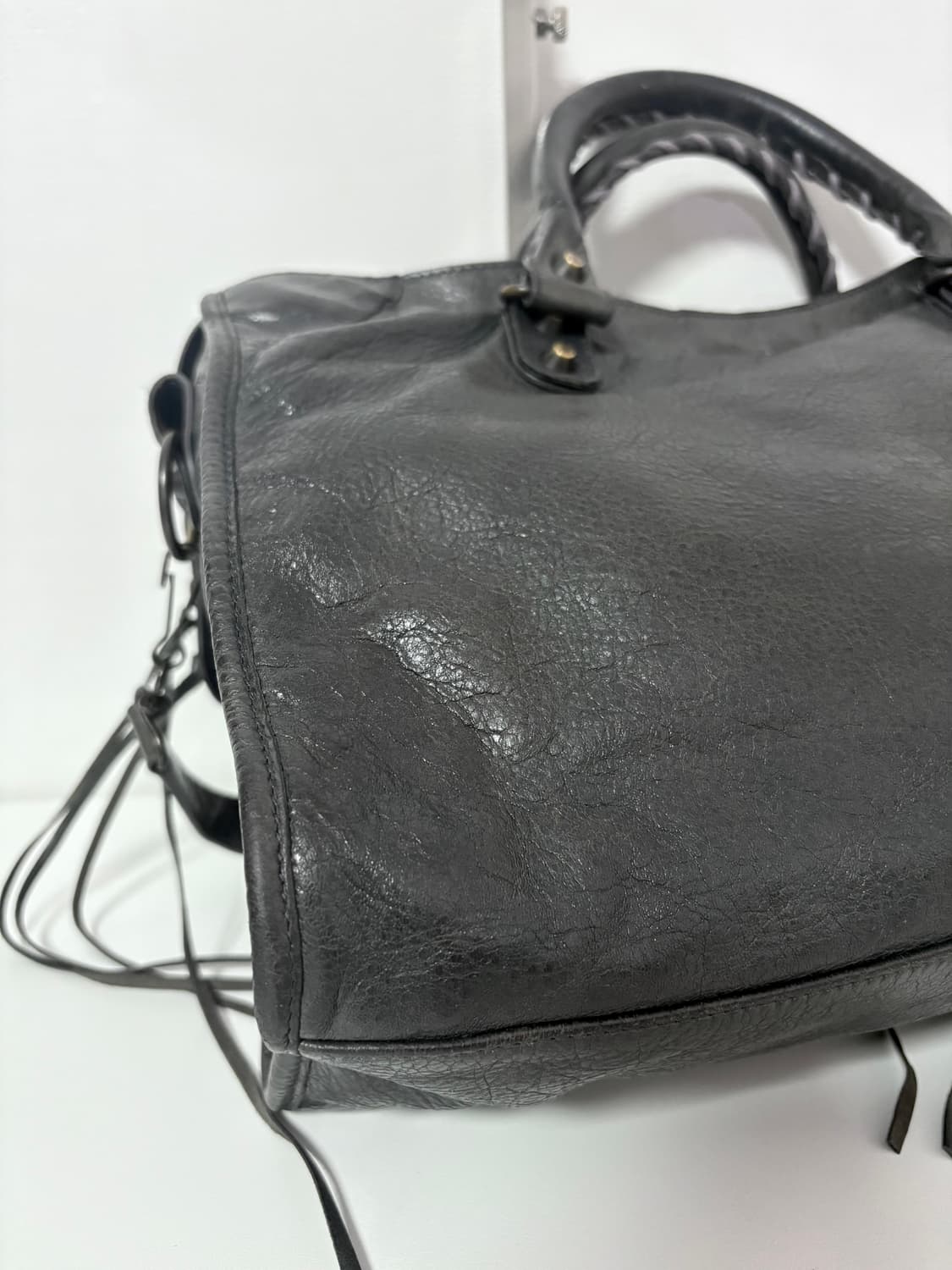 발렌시아가 시티 모터백 그레이 상품이미지9