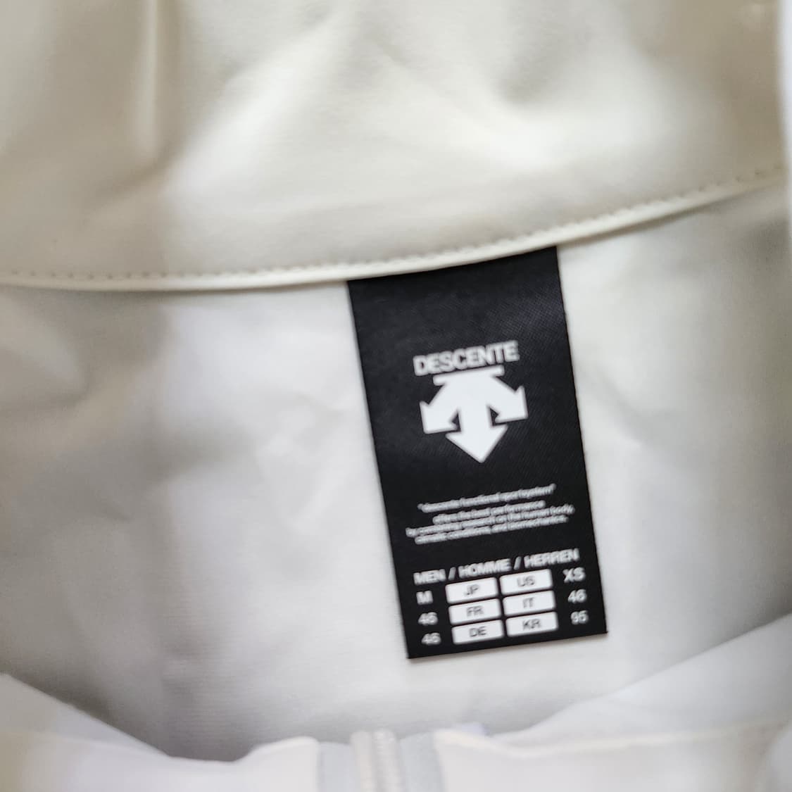 데상트 져지 상품이미지2