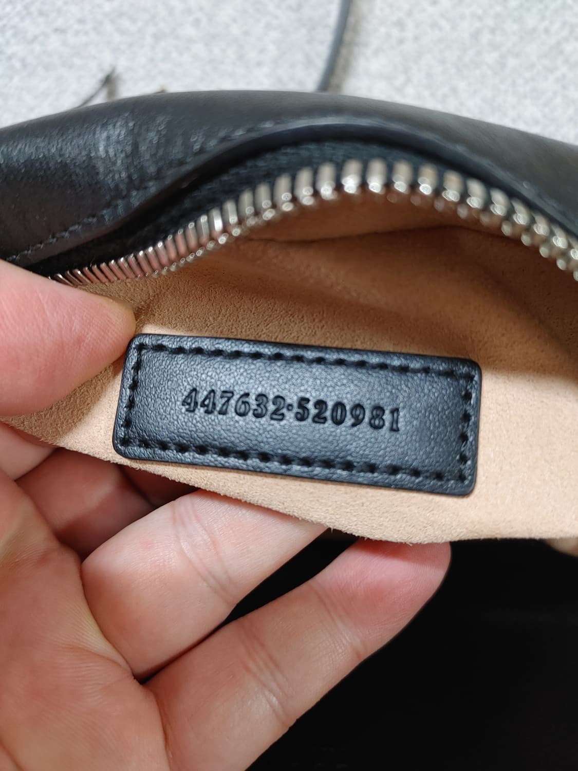 정품 구찌 GG 마몽 마몬트 마틀라세 스몰 카메라백 크로스백 상품이미지10