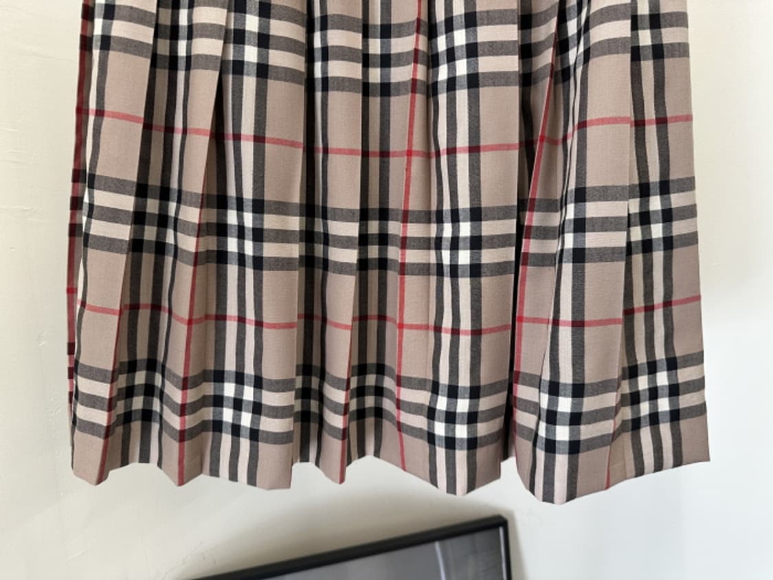 Burberry 플리츠 스커트 (25) 상품이미지6