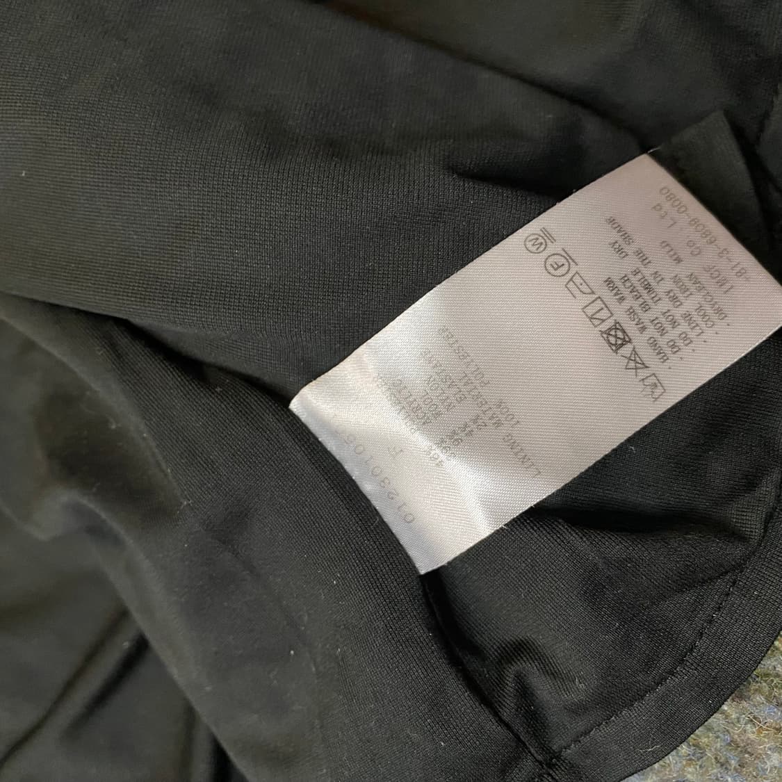 PERVERZE 퍼버즈 패치워크 퍼 자켓 상품이미지5