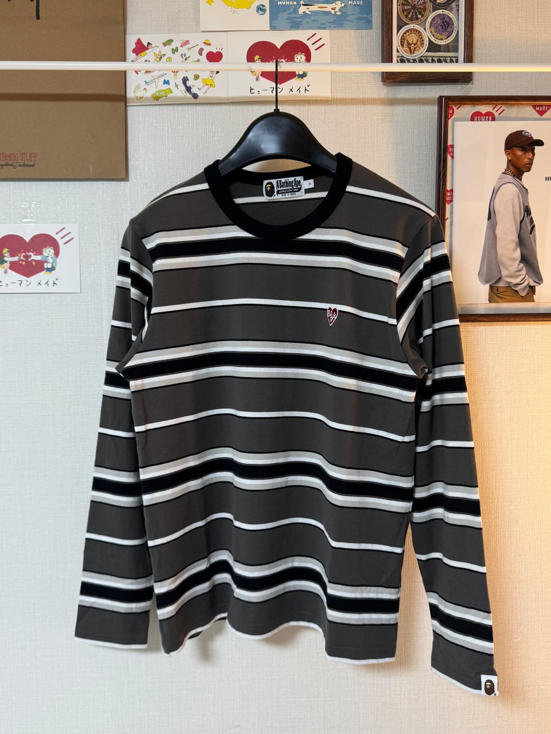 (M)베이프 스트라이프 패치 롱슬리브 차콜 상품이미지1