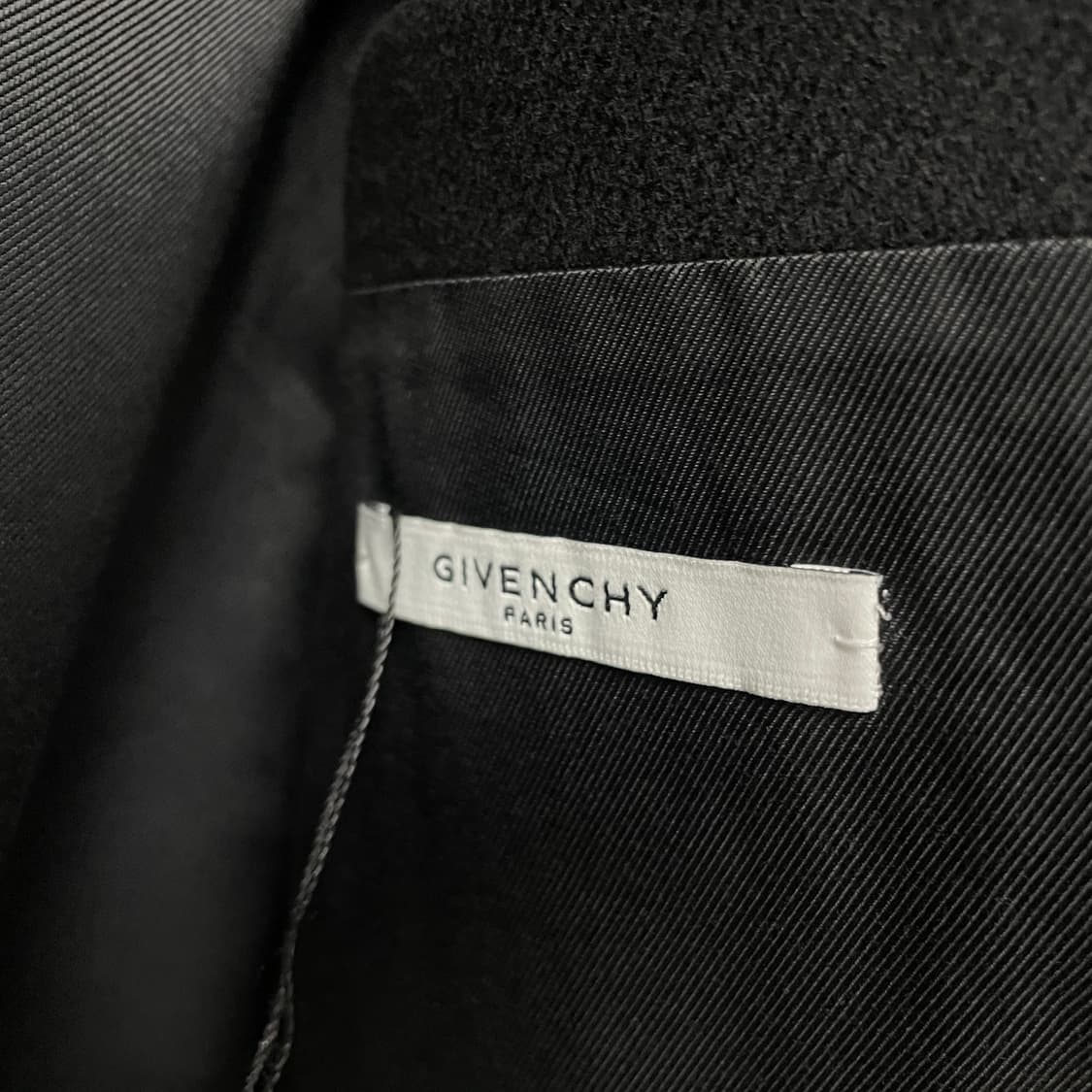 지방시 블랙 코트 50 상품이미지8