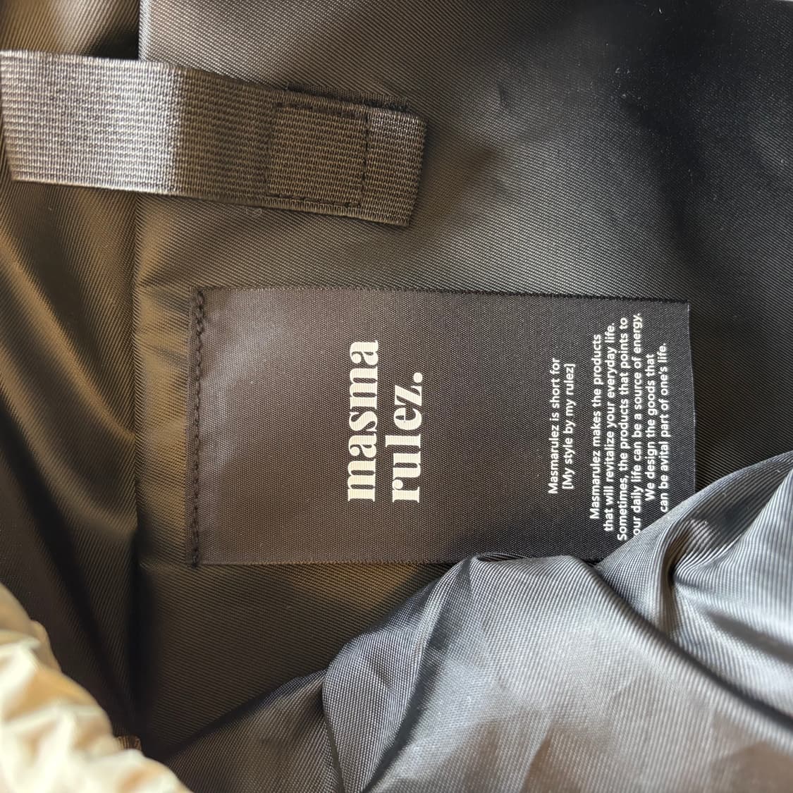 마스마룰즈 스트링 플랩백팩 그레이 상품이미지10