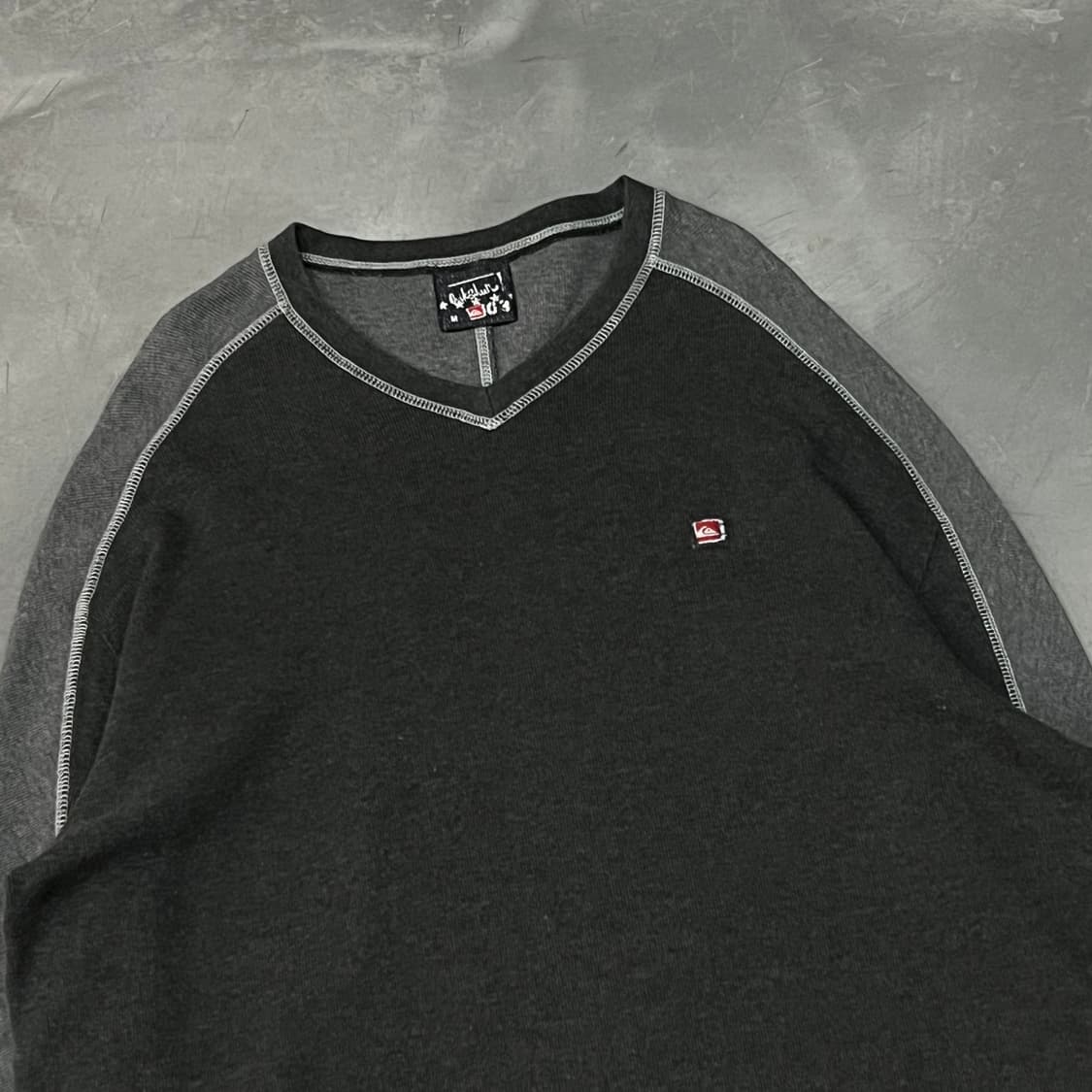  퀵실버 브이넥 니트 y15276 상품이미지3