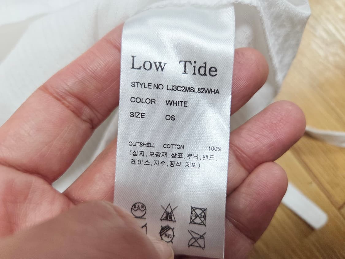 로우타이드(LOW TIDE) 핀턱 블라우스 프리사이즈 상품이미지10