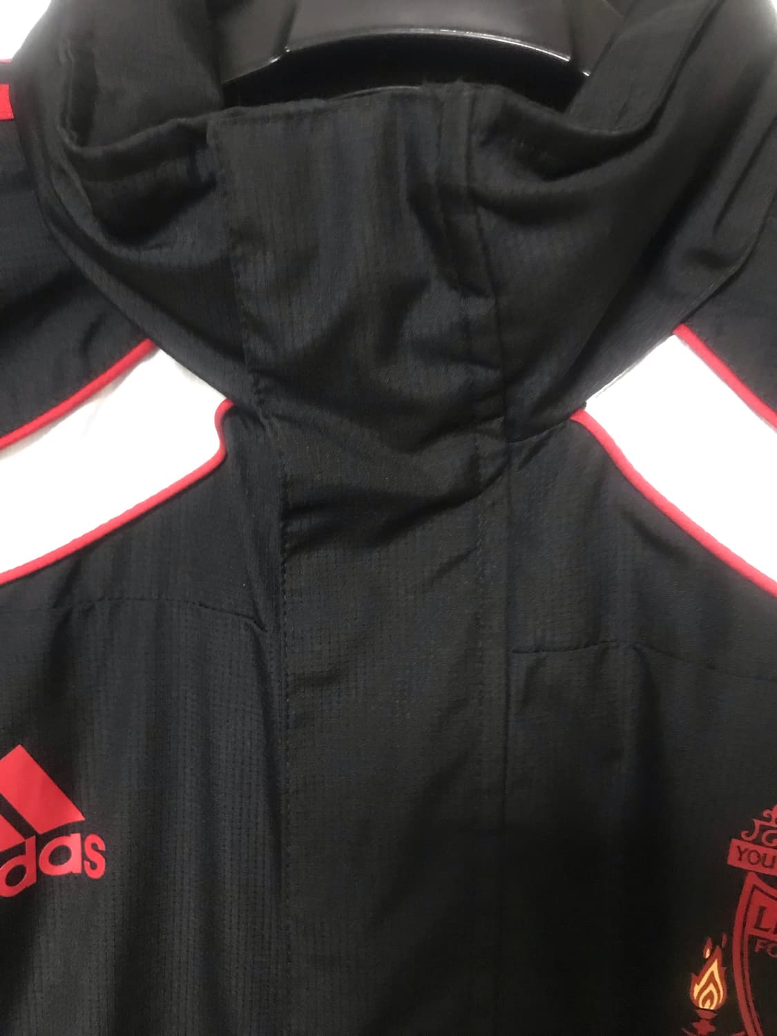 10 11 아디다스 리버풀 윈드브레이커 자켓 팝니다 사이즈105  상품이미지3