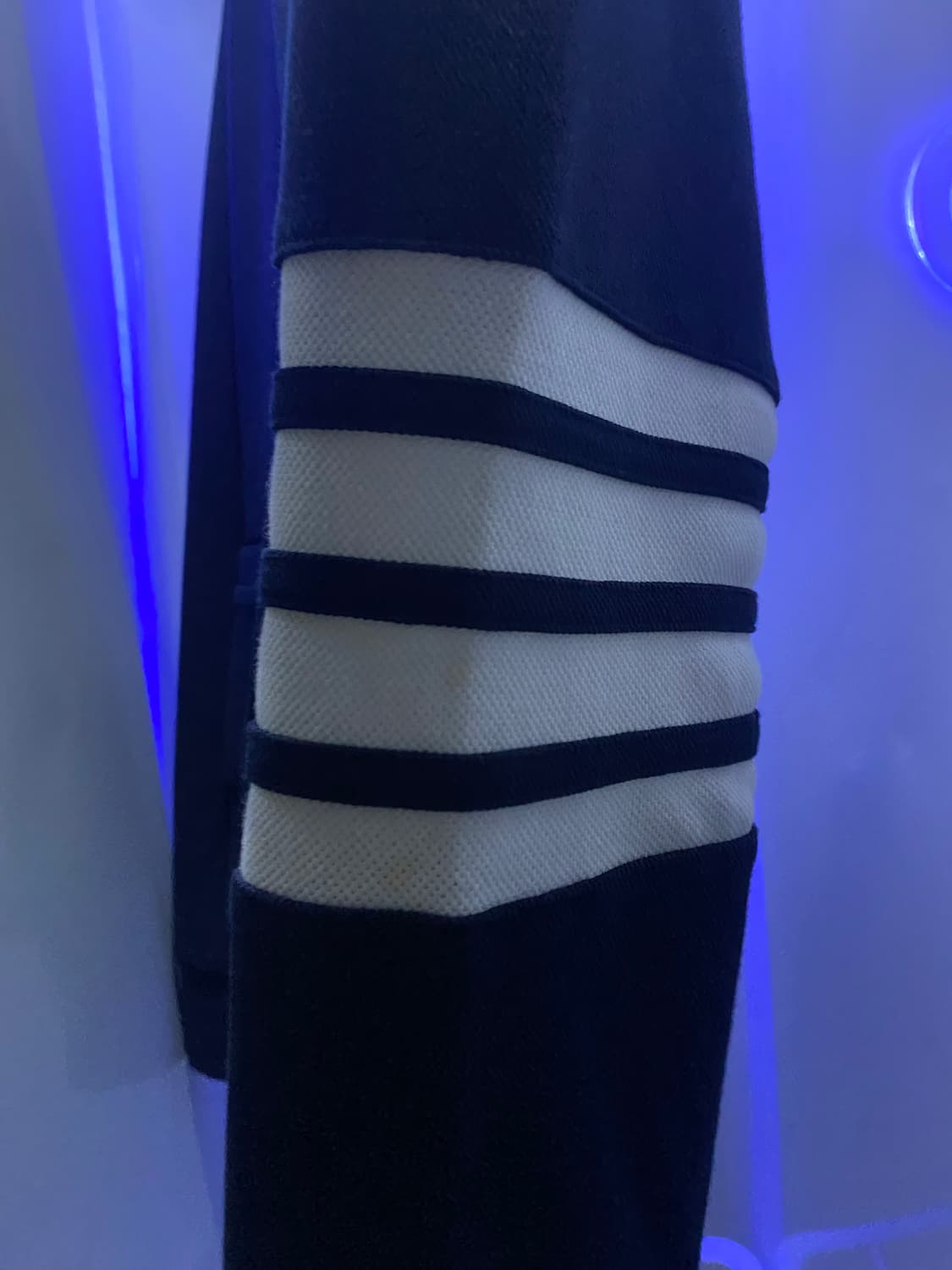 톰브라운 네이비 사선 가디건 1 상품이미지4