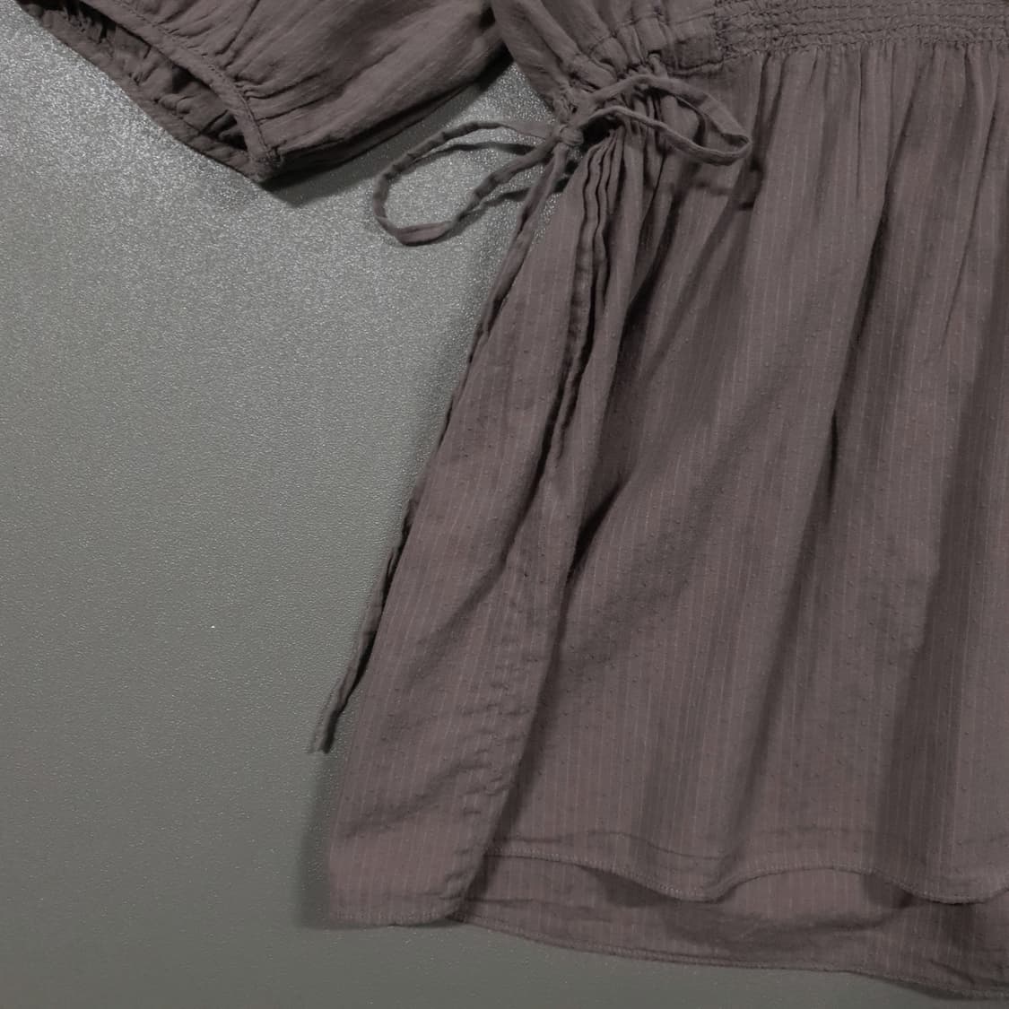 여성 L) 바나나리퍼블릭 셔링 리본 퍼프 반팔 블라우스 브라운 상품이미지3