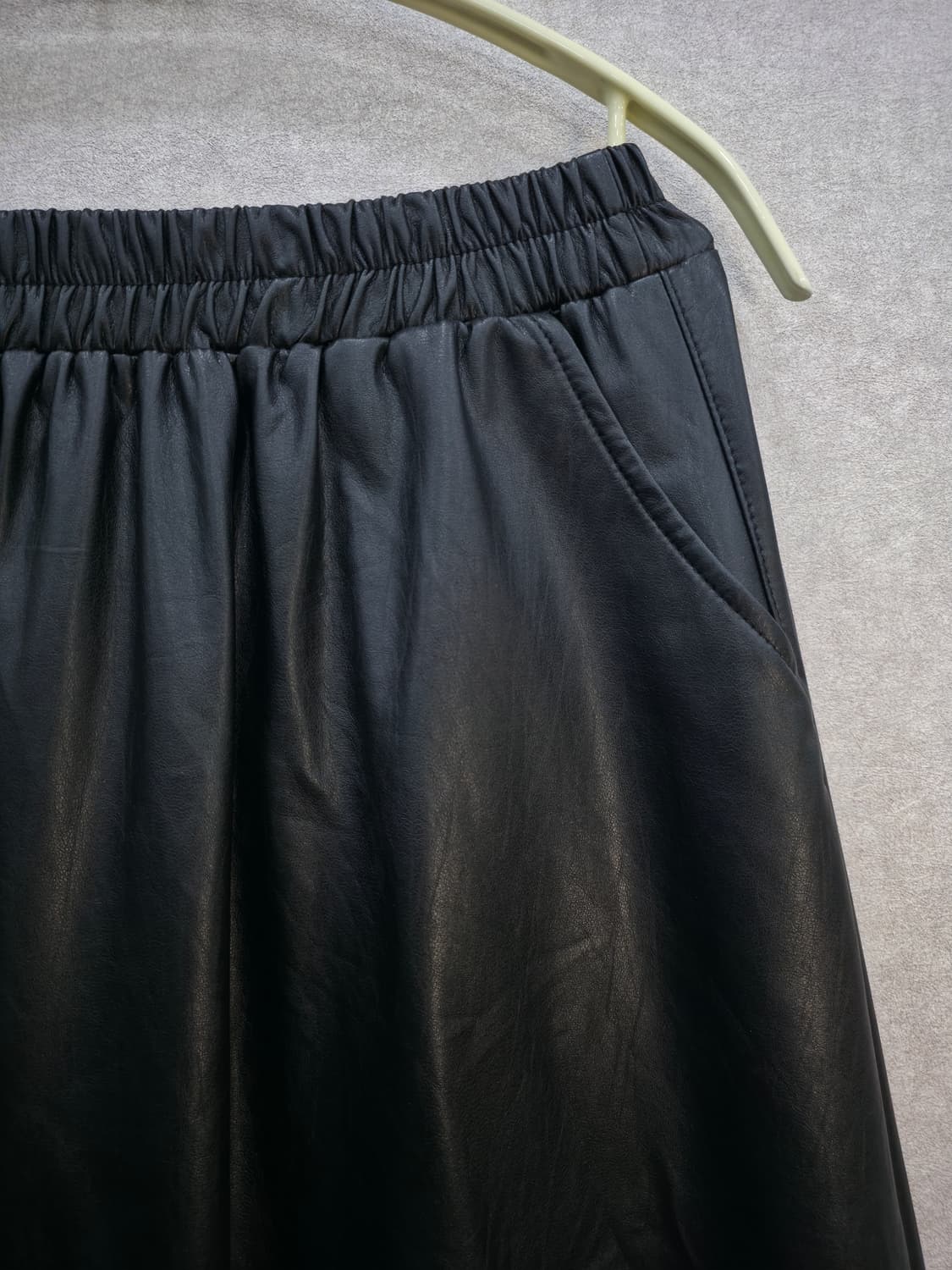 레이어드 시스루 레더 플레어 롱 스커트 상품이미지6