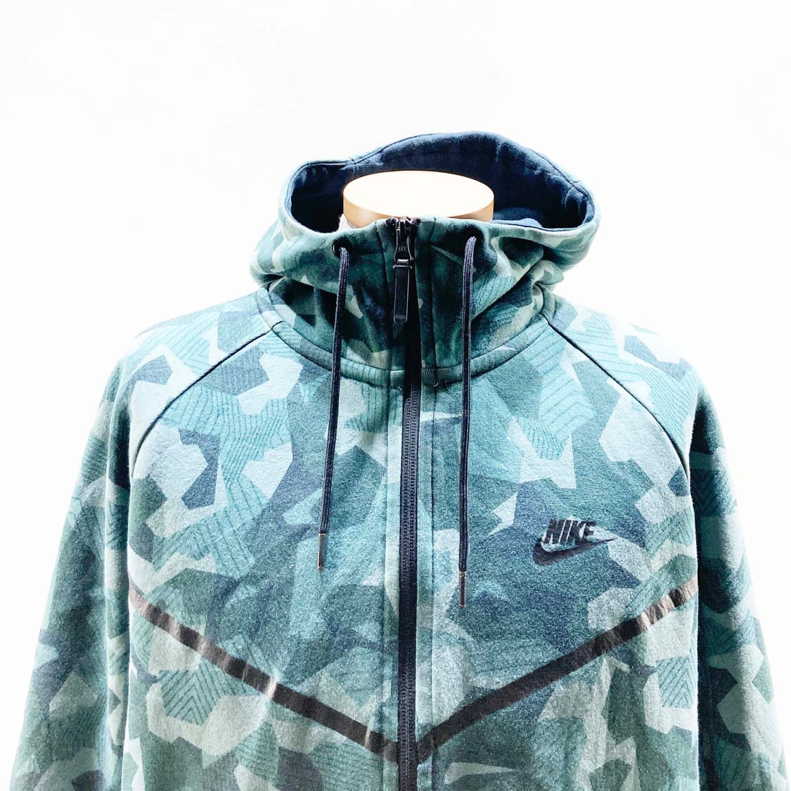 나이키 테크플리스 카모윈드러너 L  상품이미지2