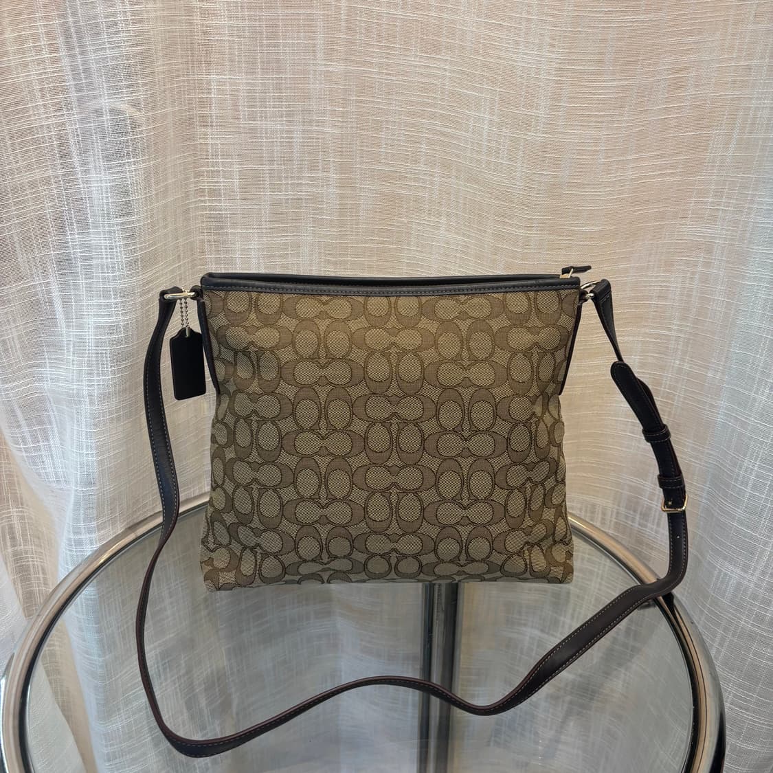 정품 코치 패브릭 사각 크로스백     상품이미지5