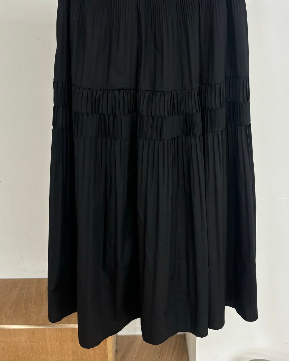 레나 에스파스 메르베이유 블랙 플리츠 롱 스커트 상품이미지6