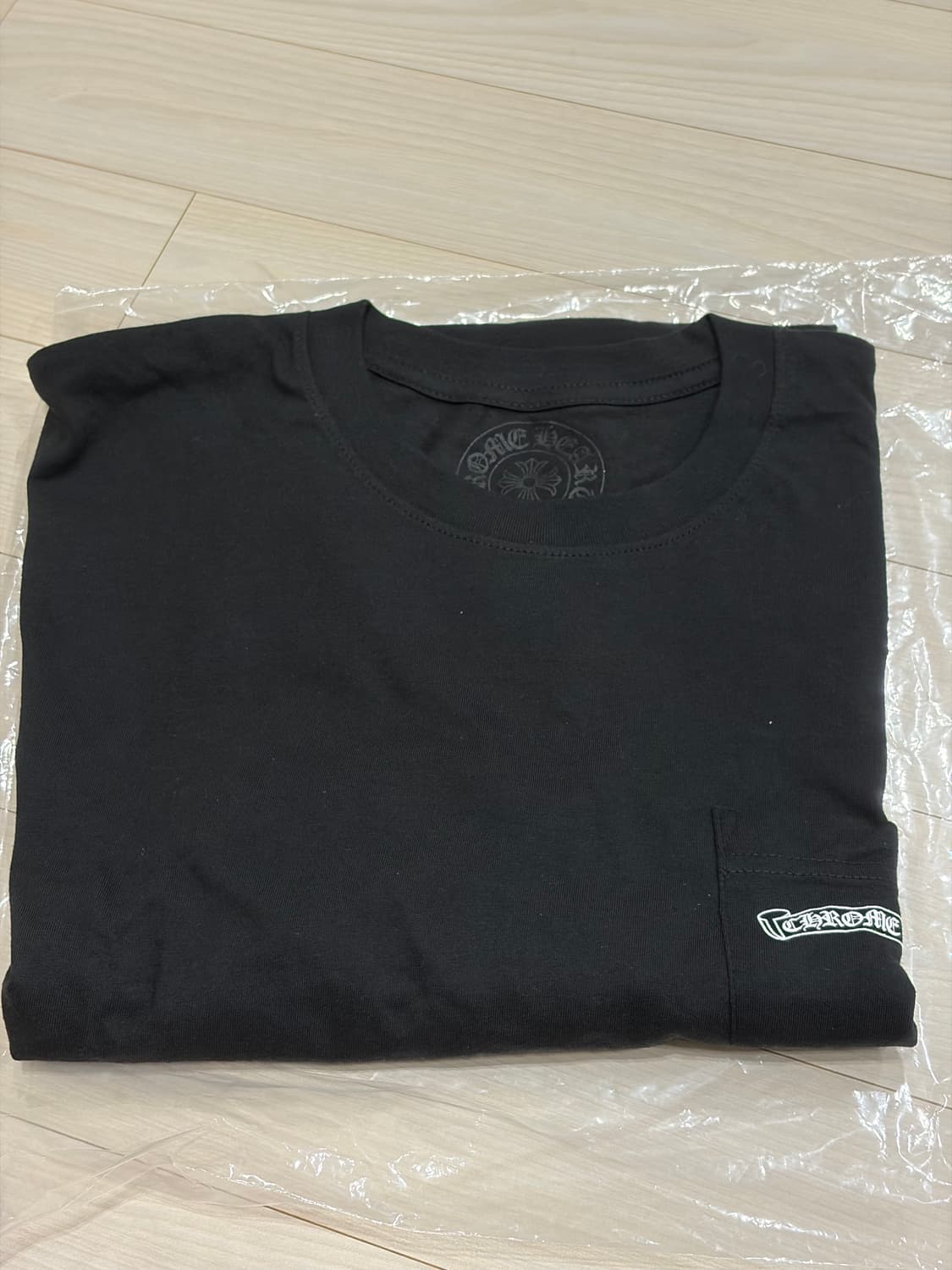 [NEW][L] CHROME HEARTS SCROLL LOGO TEE 상품이미지1