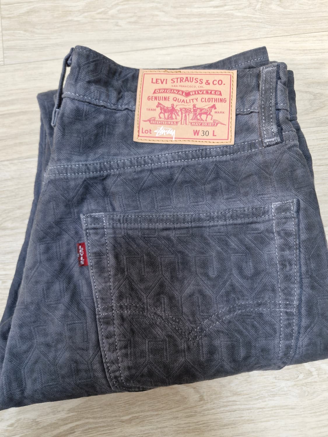 30) 리바이스 스투시 자카드 데님 팬츠 블랙 상품이미지1