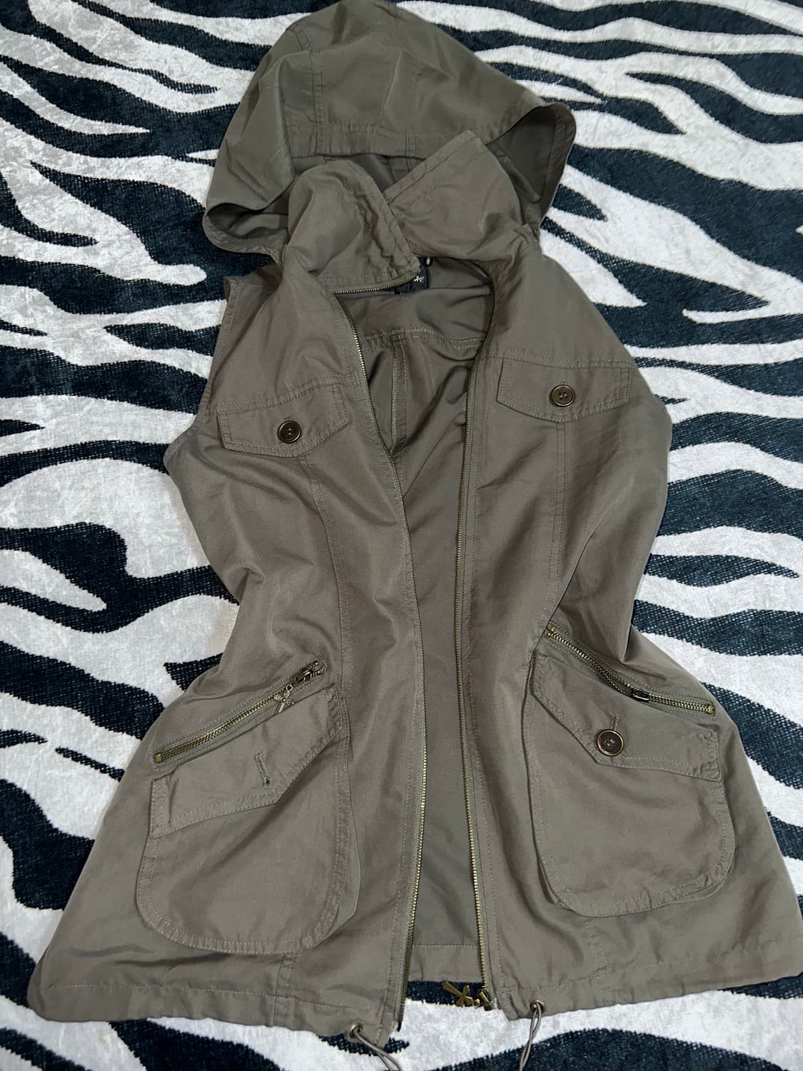 일본빈티지 y2k 그런지페어리 십자가 카키야상조끼 오네갸루파우닝133 상품이미지4