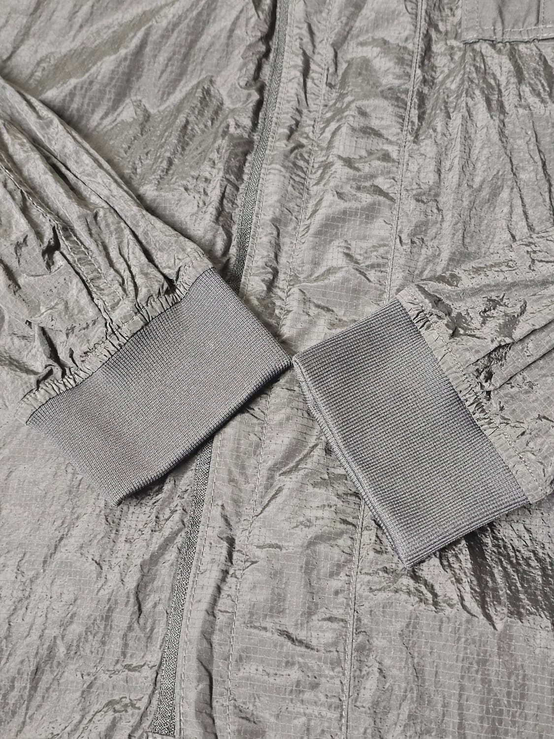 스톤아일랜드 나일론 메탈 와트로 립스탁 롱 자켓 상품이미지5