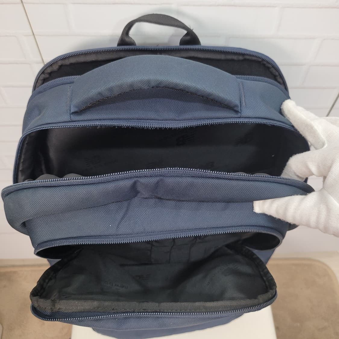 뉴발란스 배낭 백팩 노트북백팩 네이비색 상품이미지4
