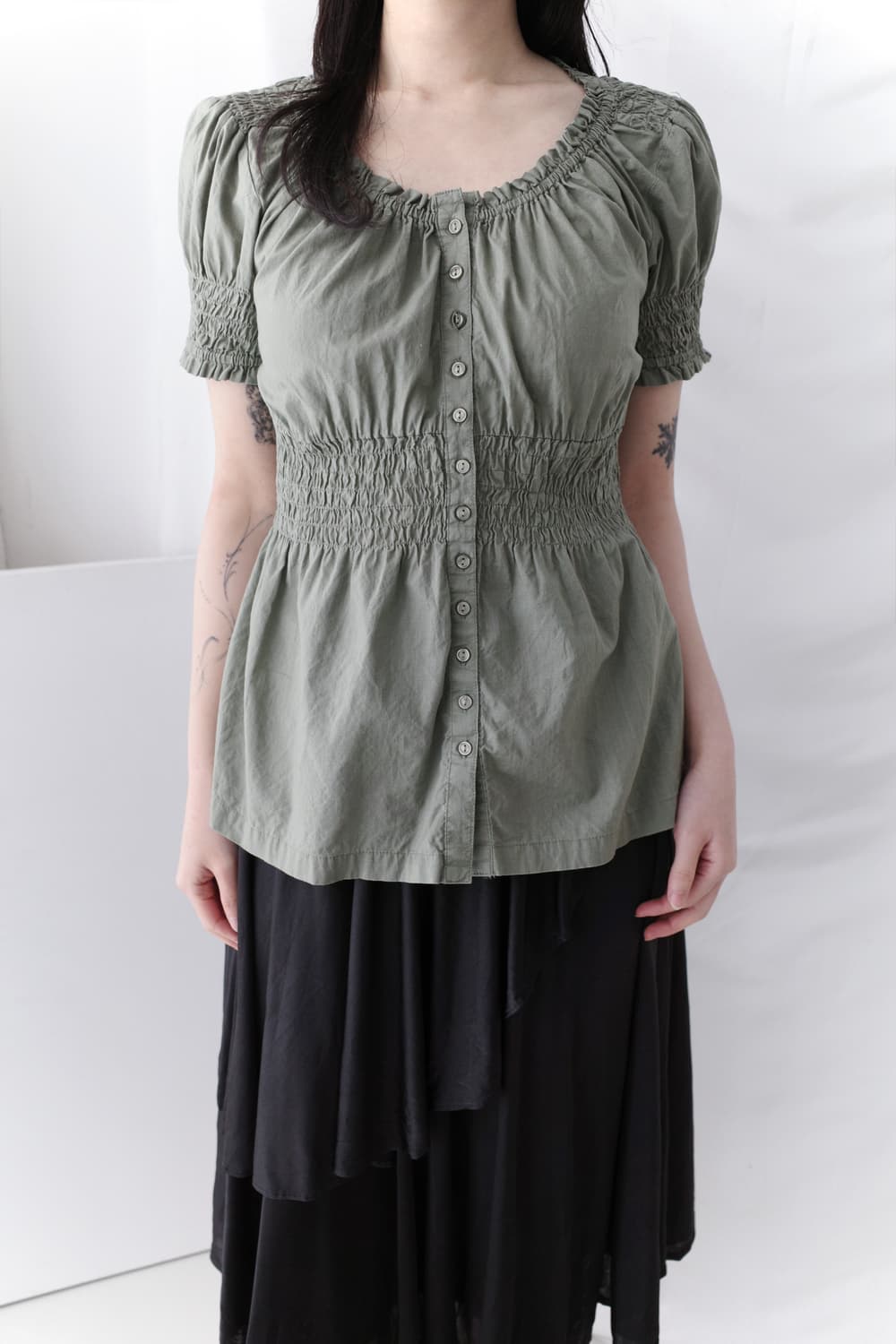 button shirring half blouse  상품이미지6