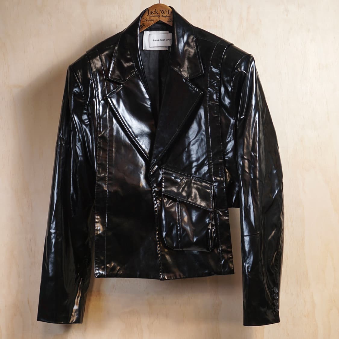 펑첸왕 비대칭 크롭 자켓 상품이미지3