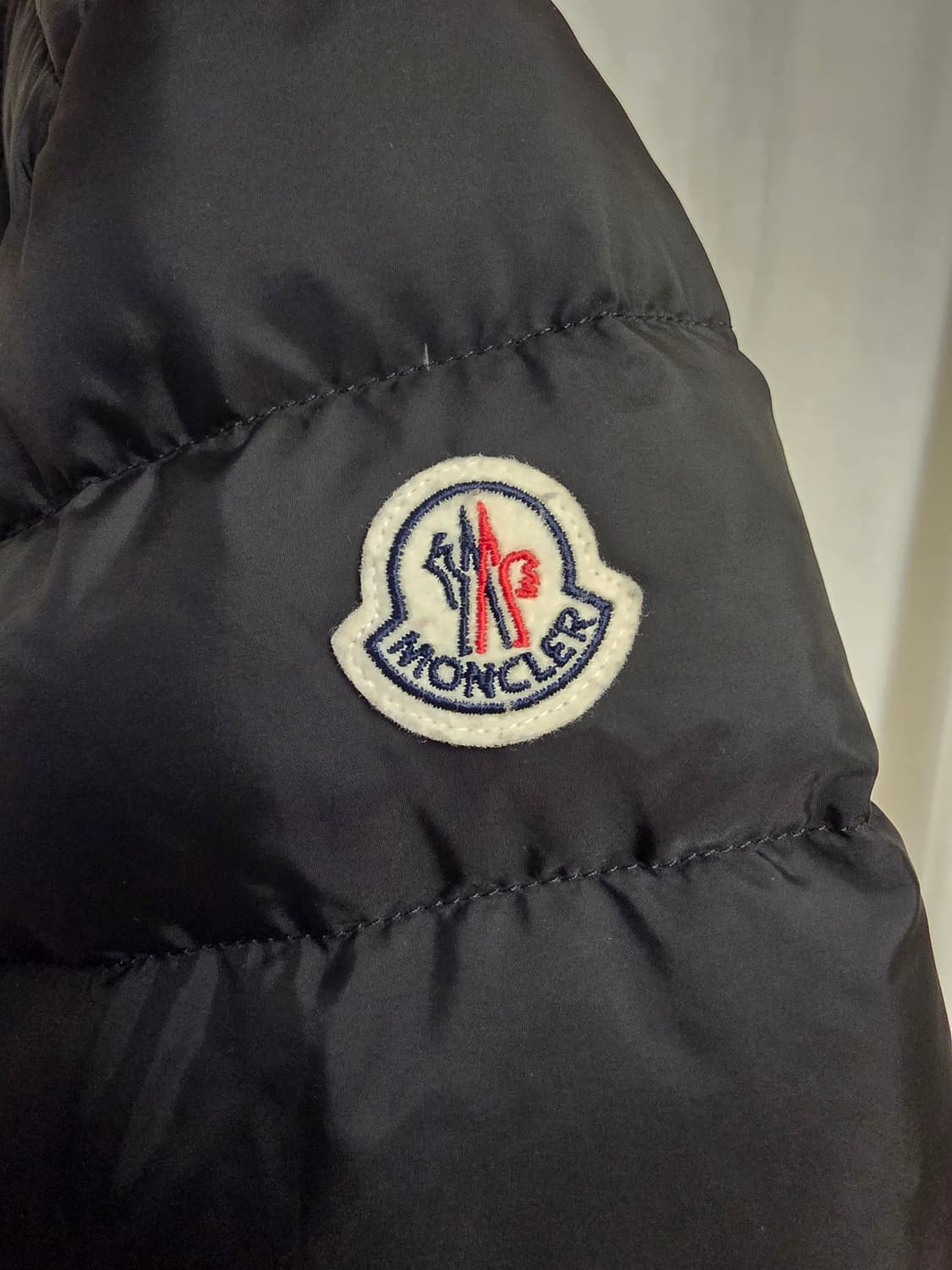 [23년] 몽클레어 아미오 경량 바이크 다운 패딩 3사이즈 상품이미지5