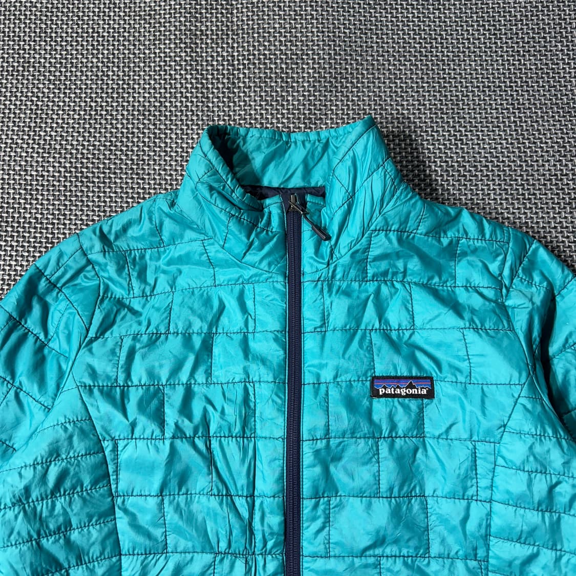 파타고니아 경량 패딩 (old-8364) 상품이미지2