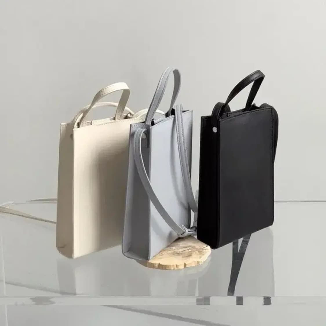 (미개봉, 새상품) 98도씨 컴팩트 미니 크로스백 - 크림 색상 상품이미지1